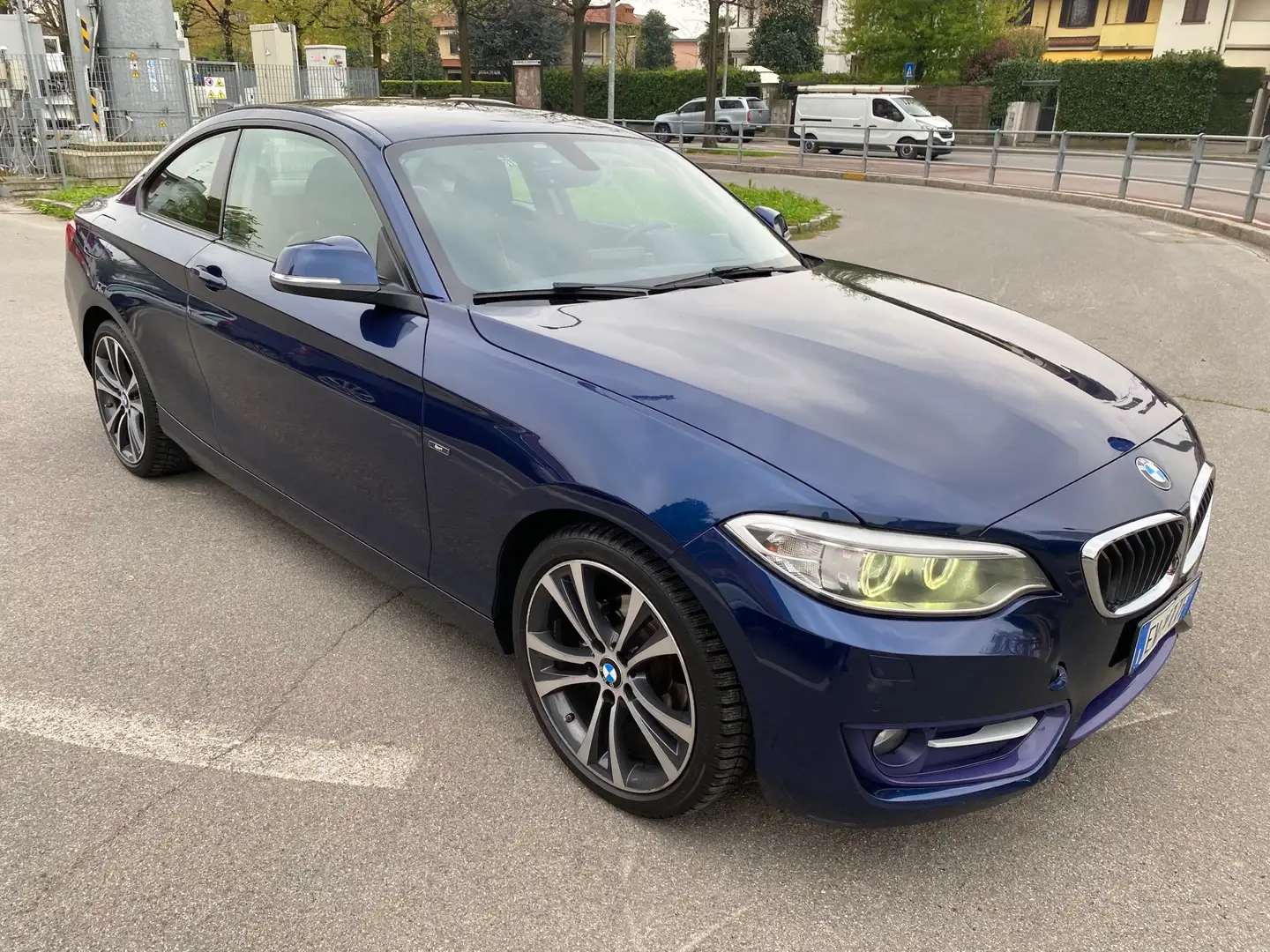 BMW 218 218d Coupe Sport Blue - 2