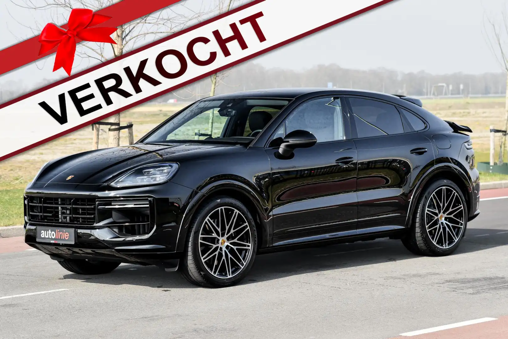 Porsche Cayenne Coupé 3.0 E-Hybrid. BTW, Sport Design, Sportuitlaa Zwart - 1