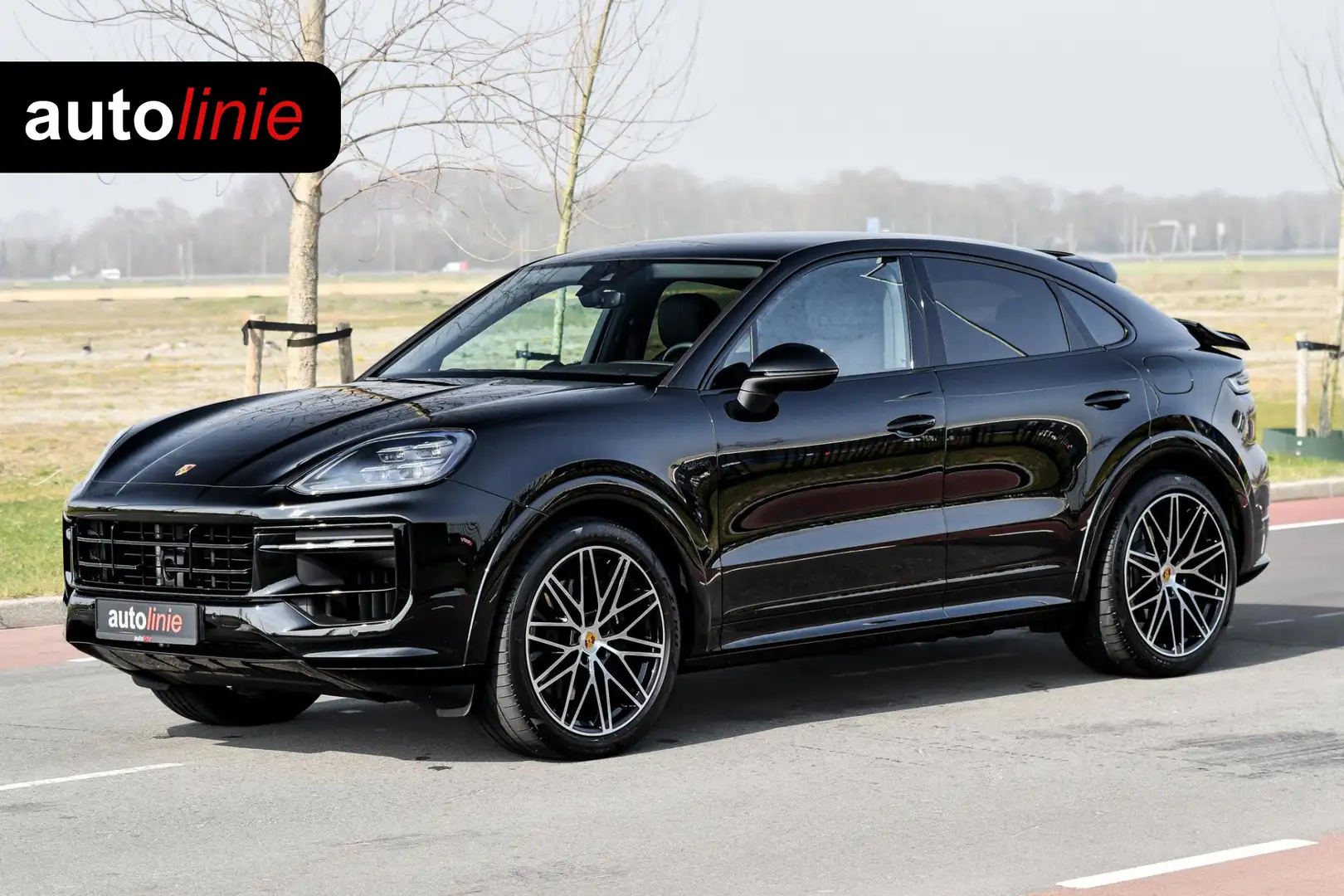 Porsche Cayenne Coupé 3.0 E-Hybrid. BTW, Sport Design, Sportuitlaa Zwart - 1