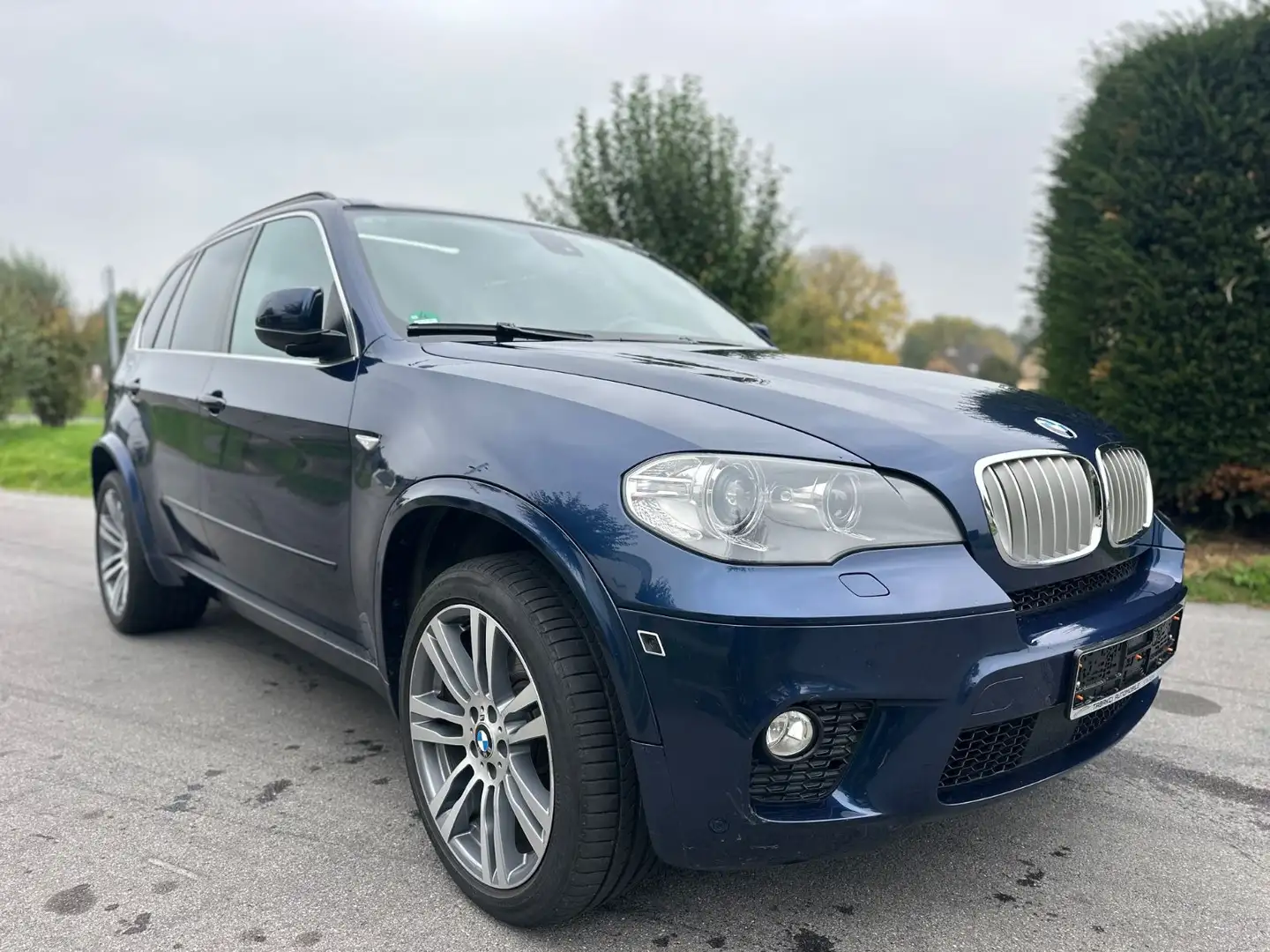 BMW X5 xDrive40d M-SPORT*PANORAMA*360GRAD-KAMERA*AHK Blau - 2