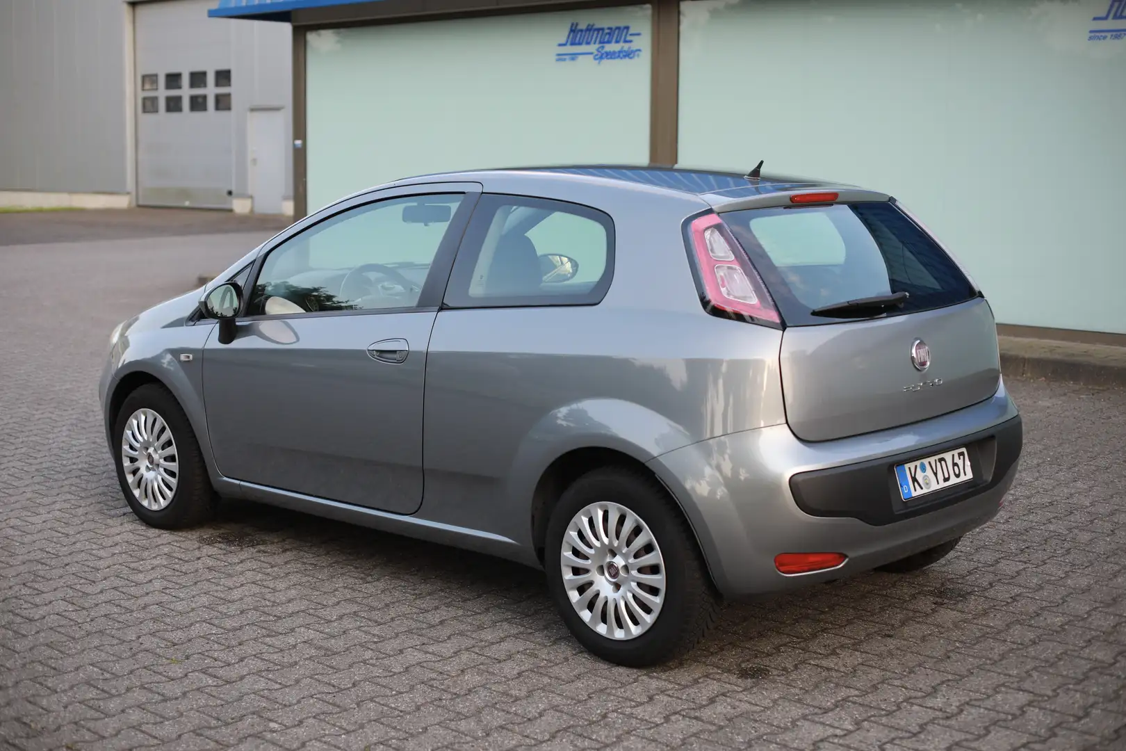 Fiat Punto MyLife Grau - 2