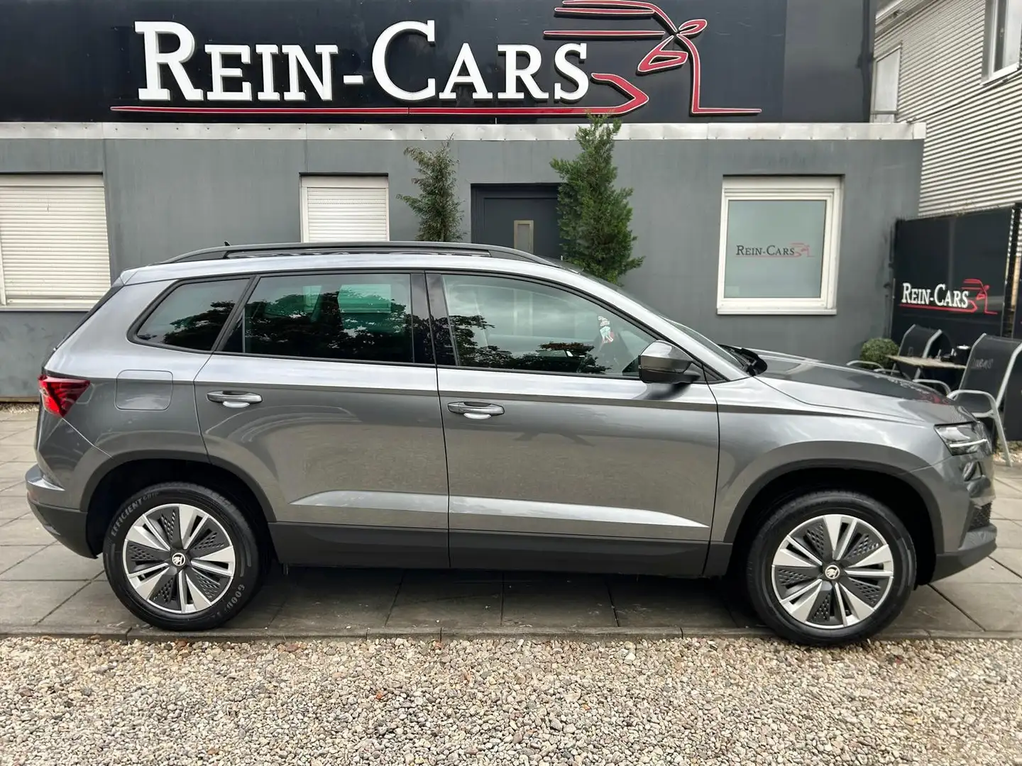 Skoda Karoq Ambition 2.0 TDI DSG/DIGITACHO/NAVI/ Grijs - 2