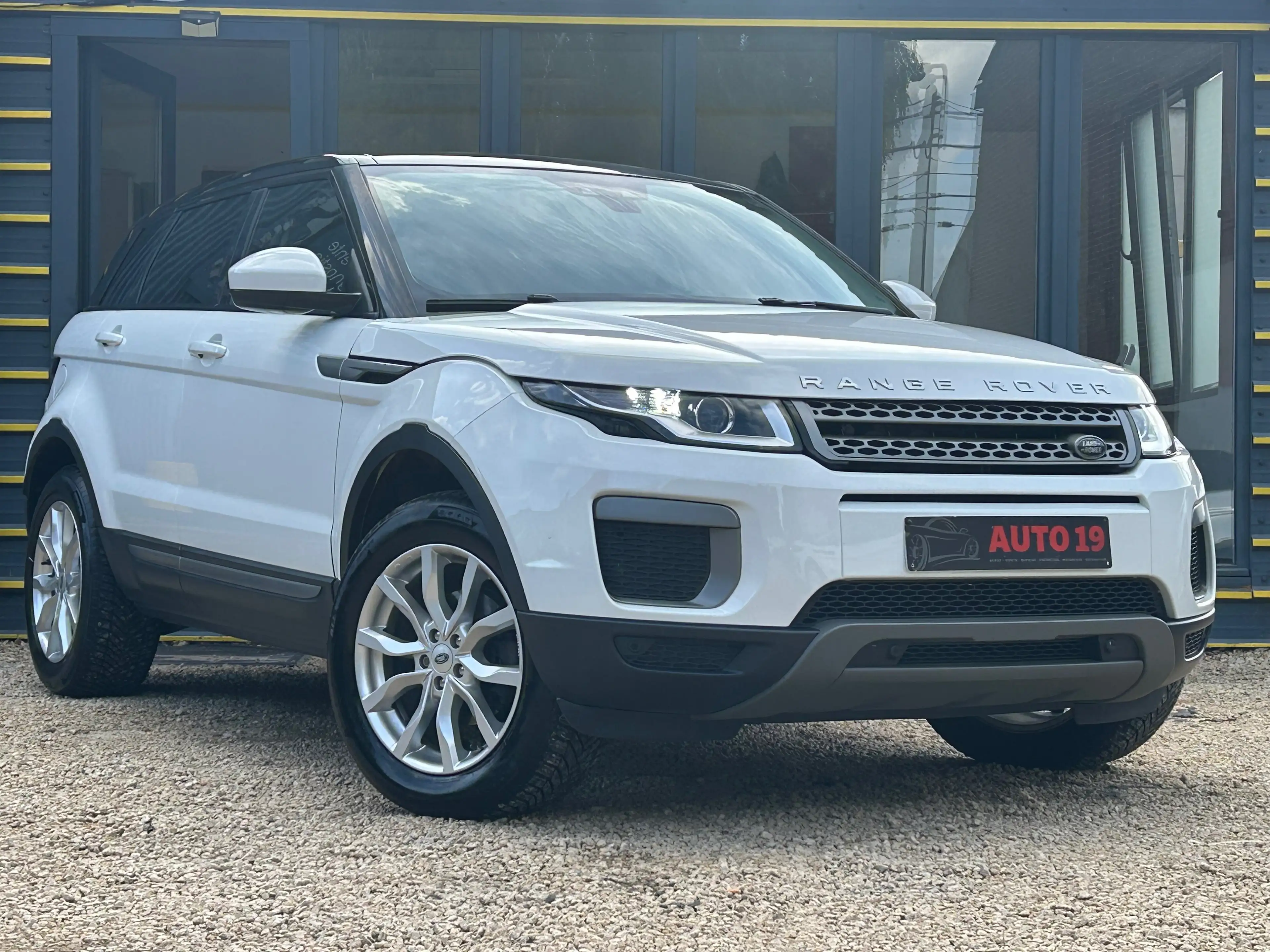 Land Rover Range Rover Evoque Evoque 2.0 eD4 2WD Urban Series Pure