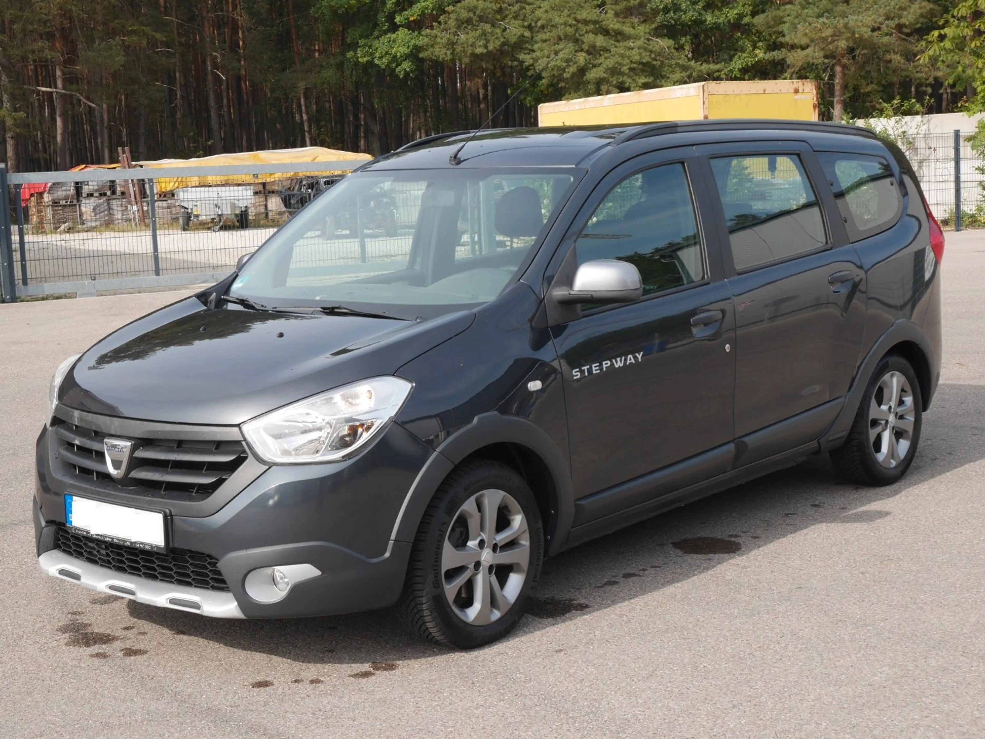 Dacia Lodgy 1.2 TCe 115 Stepway/7-Sitze/AHK/1.HAND/Eu6 — photo 9