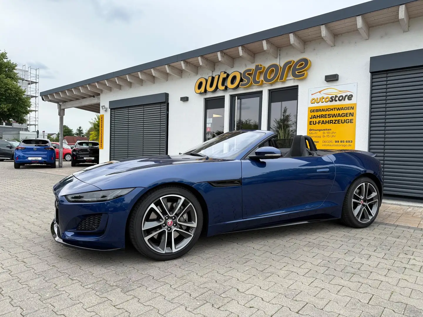Jaguar F-Type 2.0 L i4 R-Dynamic RWD 221 kW (300 PS), Autom. ... Blau - 1