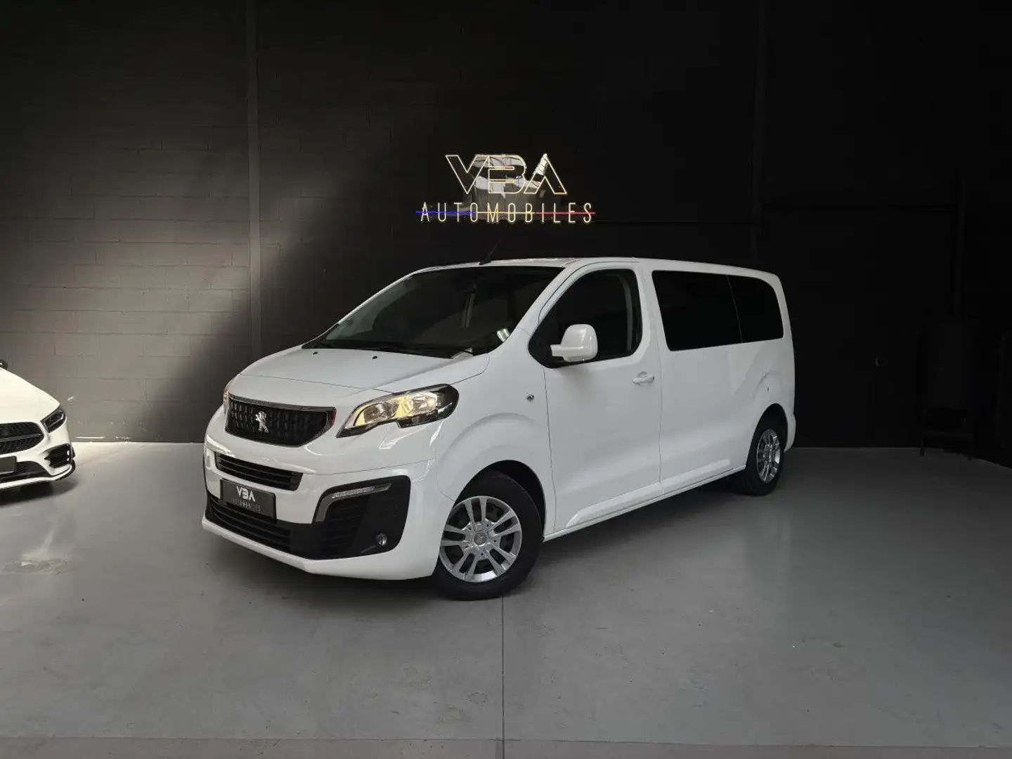 Peugeot Traveller 2.0 BLUEHDI 150 S&S STANDARD BUSINESS Blanc - 1