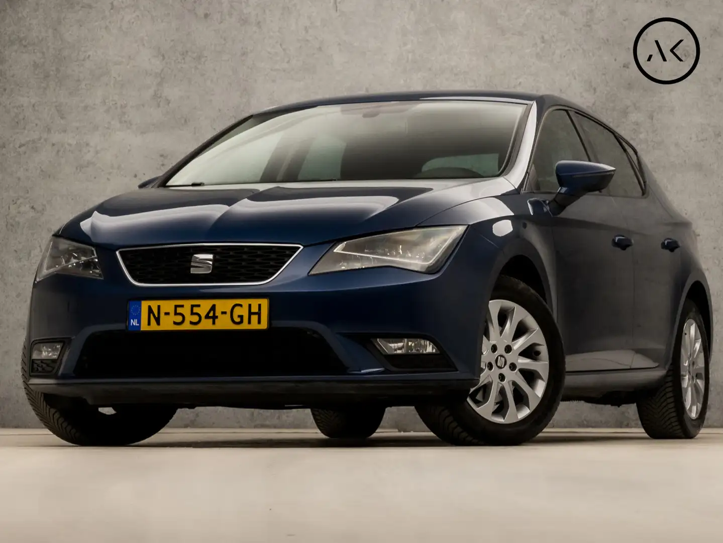 SEAT Leon 1.2 TSI Sport (NAVIGATIE, CLIMATE, LED KOPLAMPEN, Blauw - 1