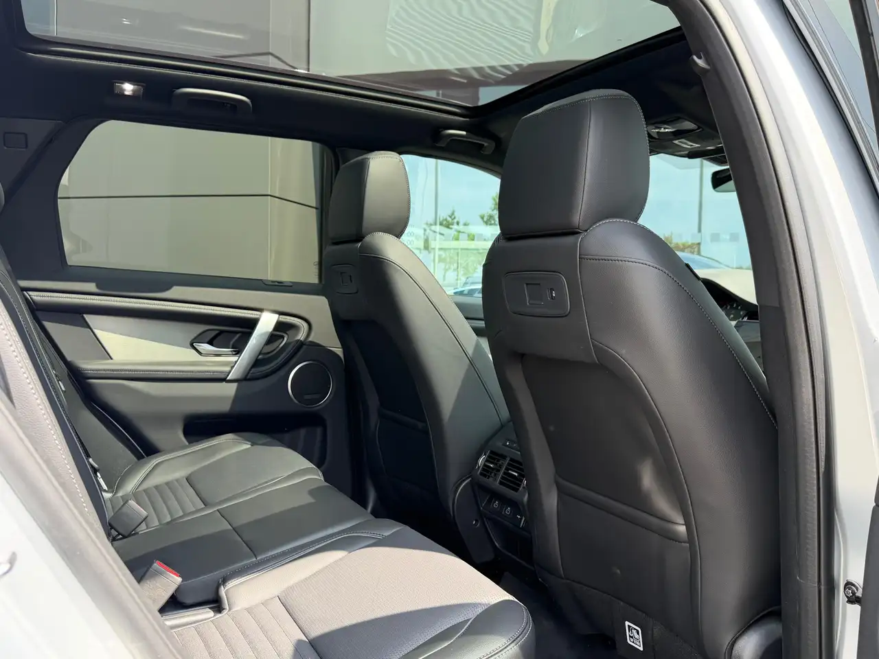 Land Rover Discovery Sport 2026 — фото 14
