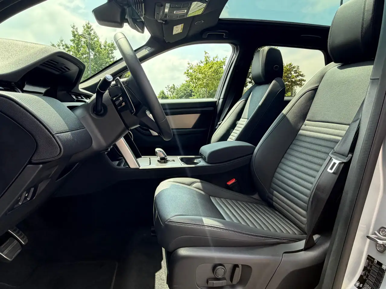 Land Rover Discovery Sport 2026 — фото 10