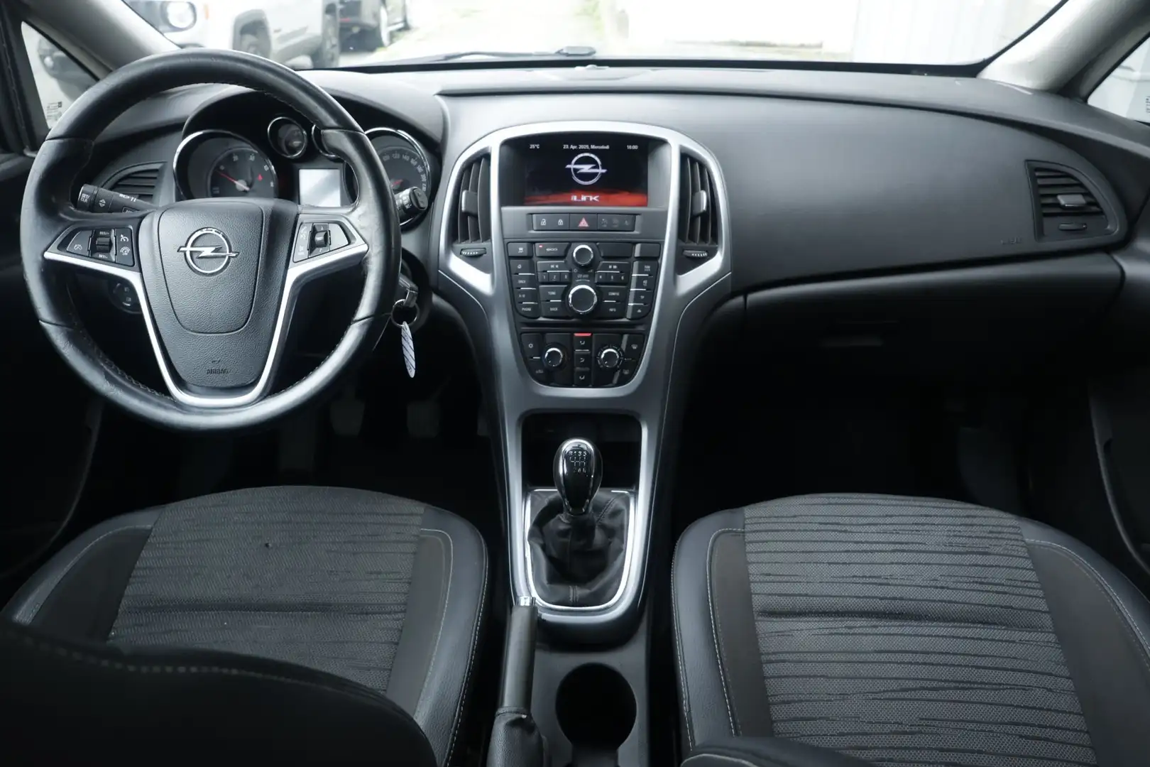 Opel Astra Opel Astra 1.6 CDTI EcoFLEX S&S Sports Tourer Cos Schwarz - 2