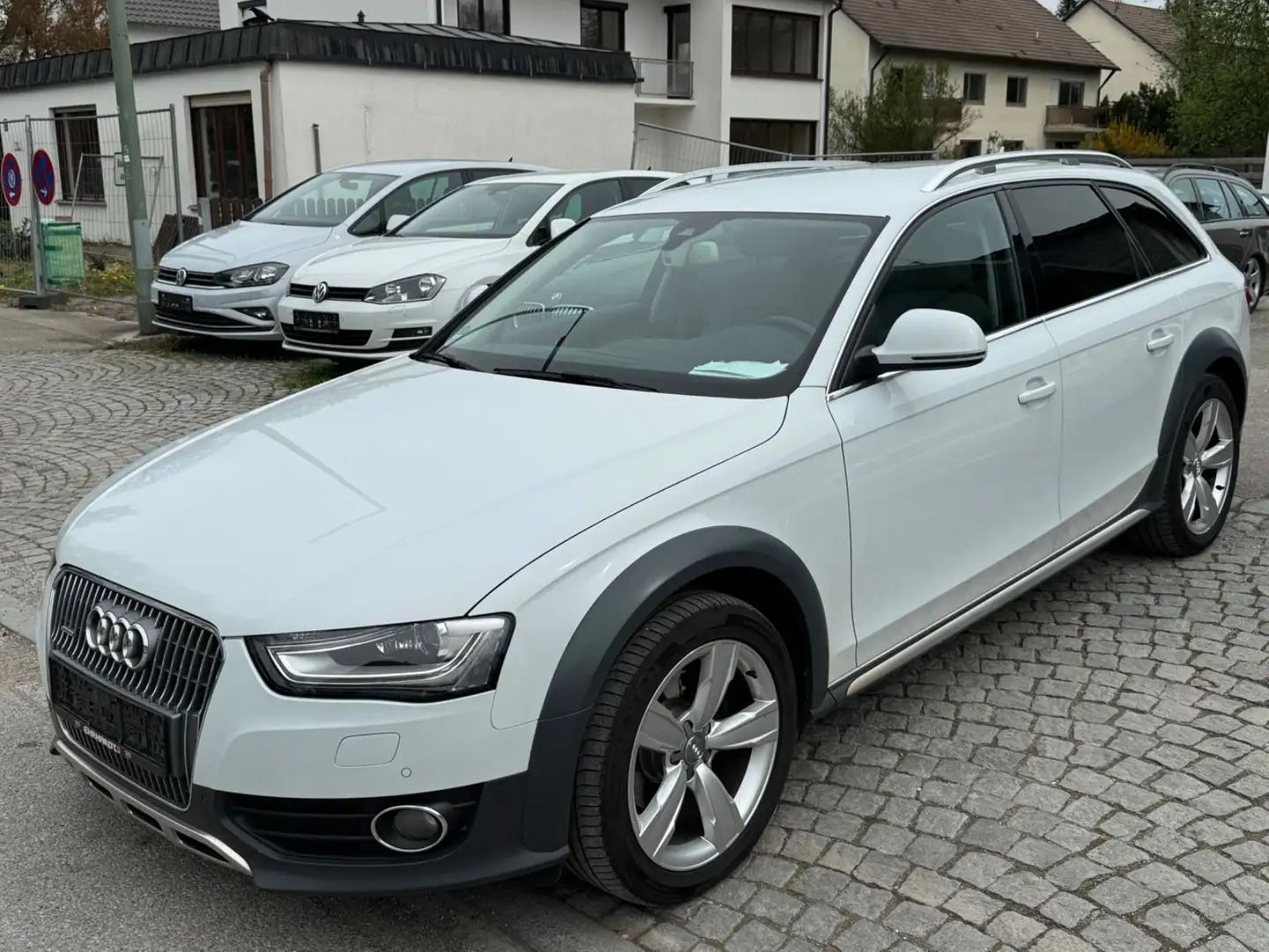 Audi A4 allroad quattro 2.0 TDI - Aut. -ACC- Xenon - Blanc - 1