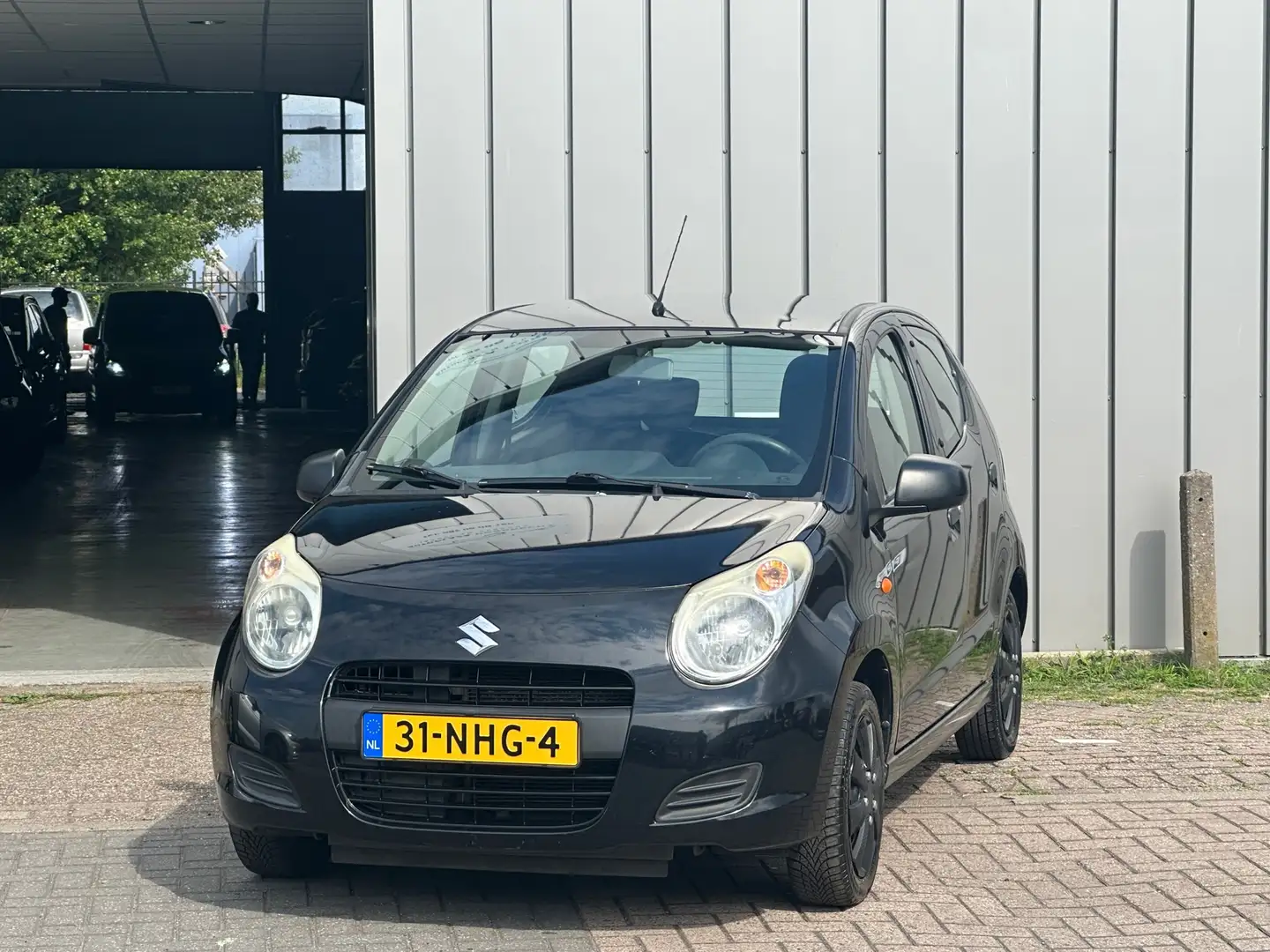 Suzuki Alto 1.0 Comfort Plus AIRCO Zwart - 2