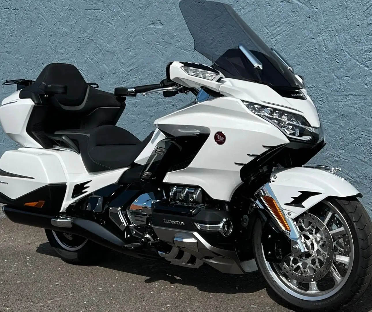 Honda Gold Wing Blanc - 1