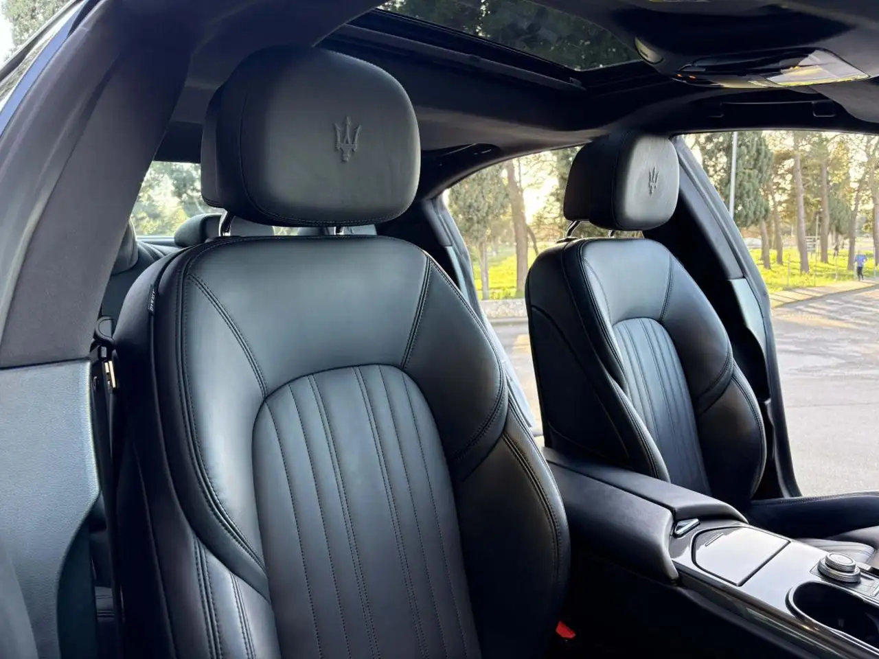 Maserati Ghibli 2022 — фото 19