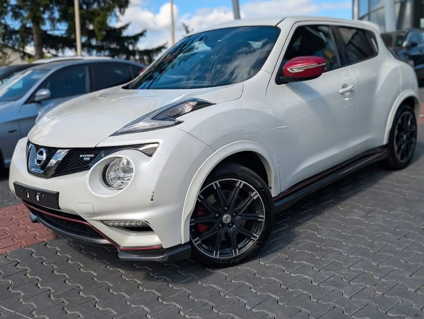 Nissan Juke Nismo RS 4x4 Navi. Temp. RFK. BT. Touch Белый - 2