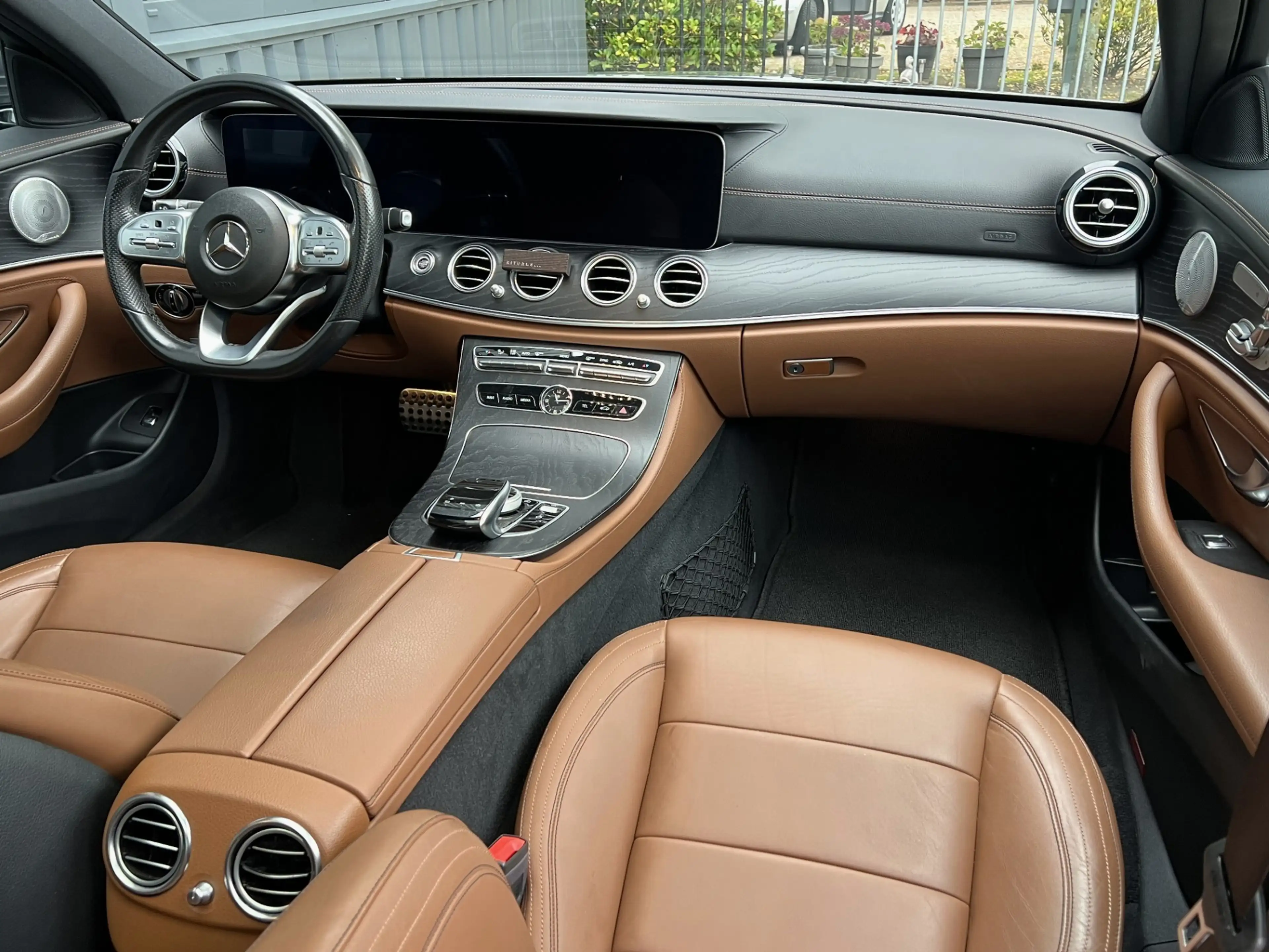 Mercedes-Benz E 220 d AMG Line COMPLEET!/BURMESTER!/ — photo 14
