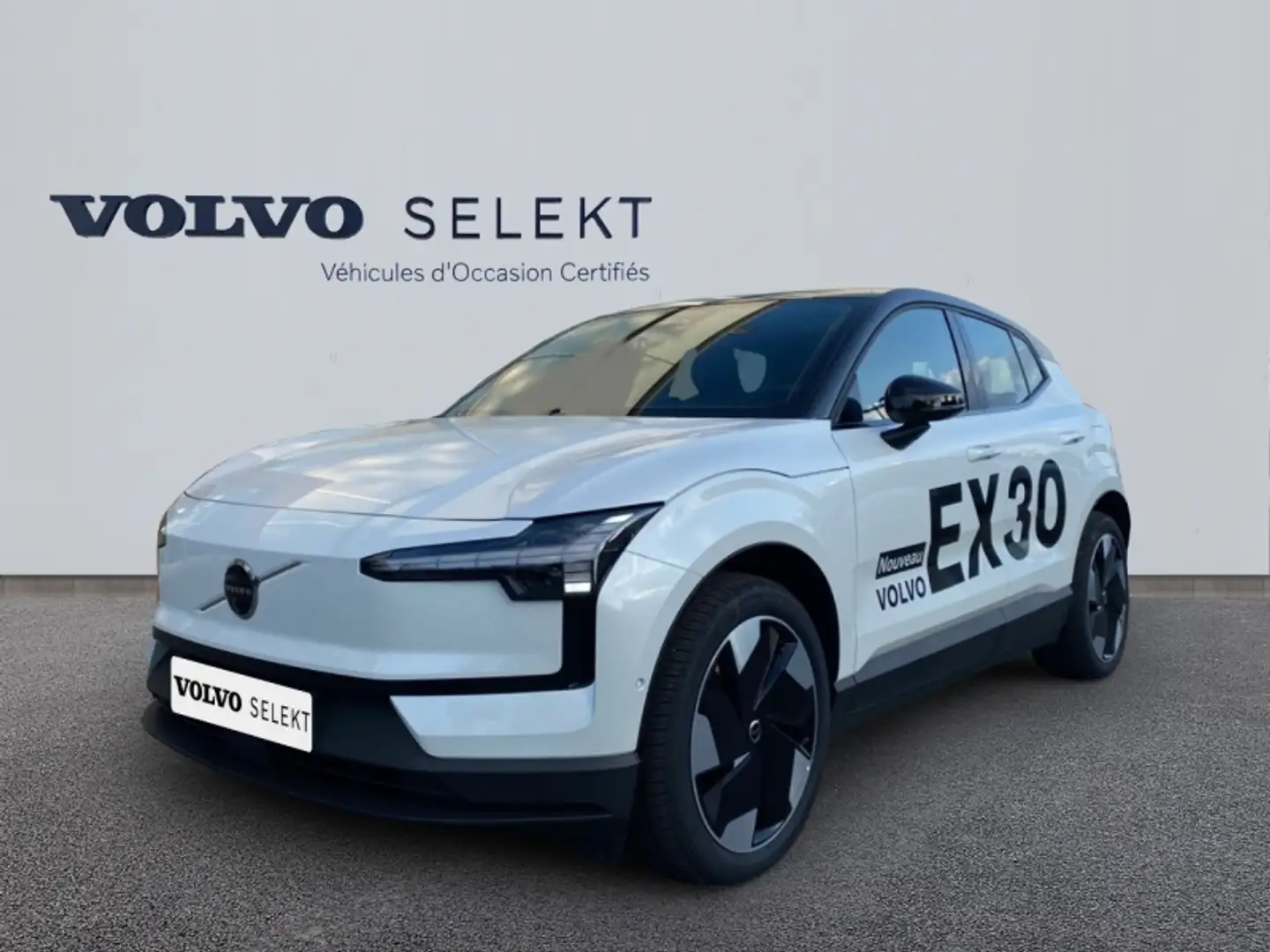 Volvo EX30 Single Extended Range 272ch Ultra Blanc - 1