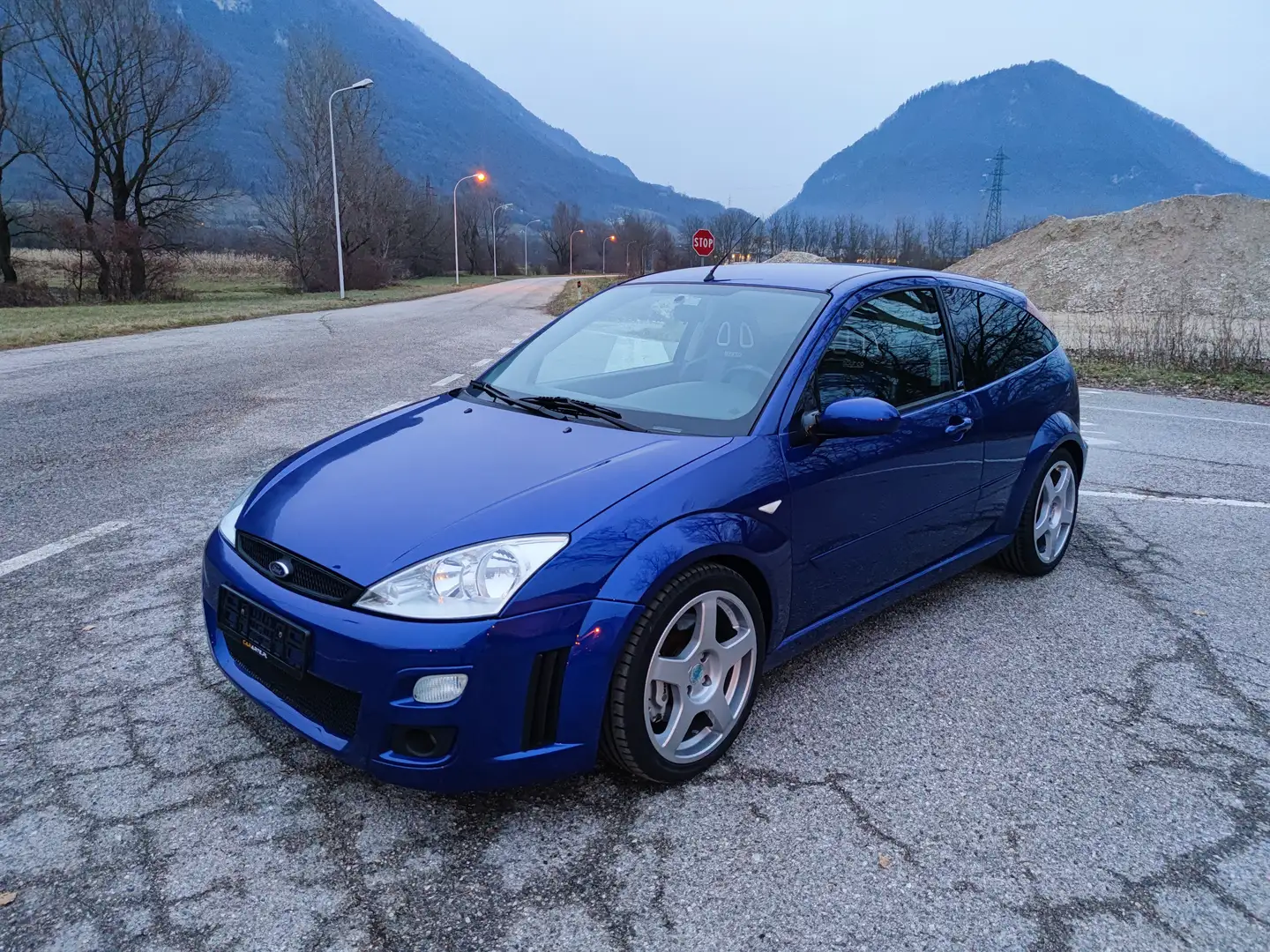 Ford Focus 3p 2.0 RS 215cv ** Limited Edition** Blauw - 1