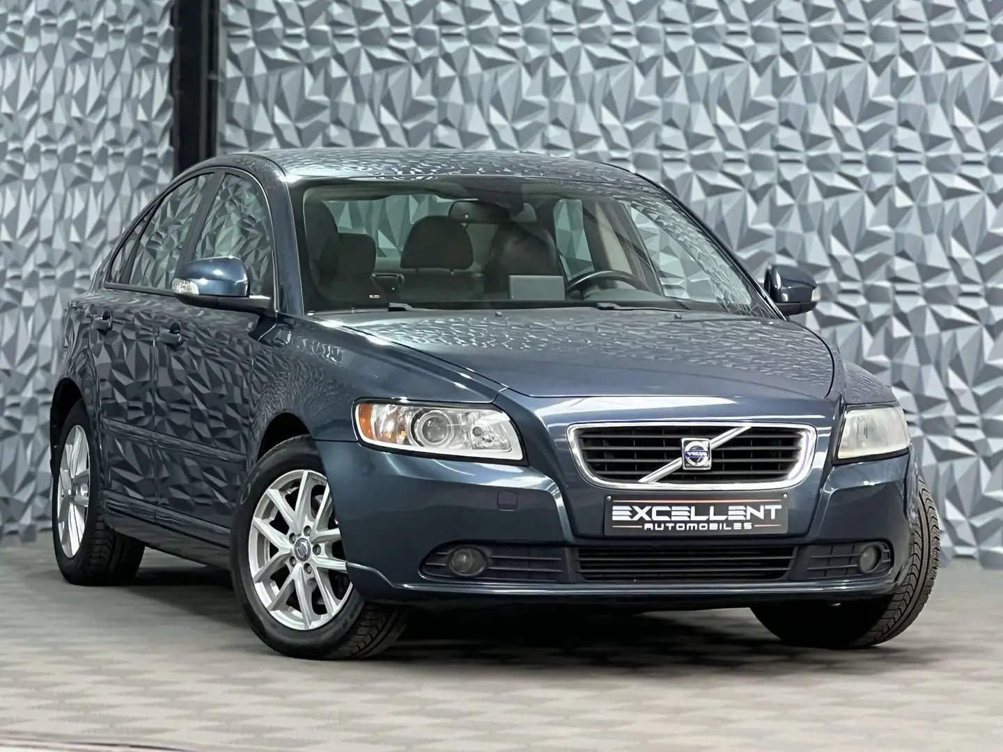 Volvo S40 2.0 D Kinetic/GPS/CUIR/BLUETOOTH/JANTES/CLIM DIGI Kék - 2