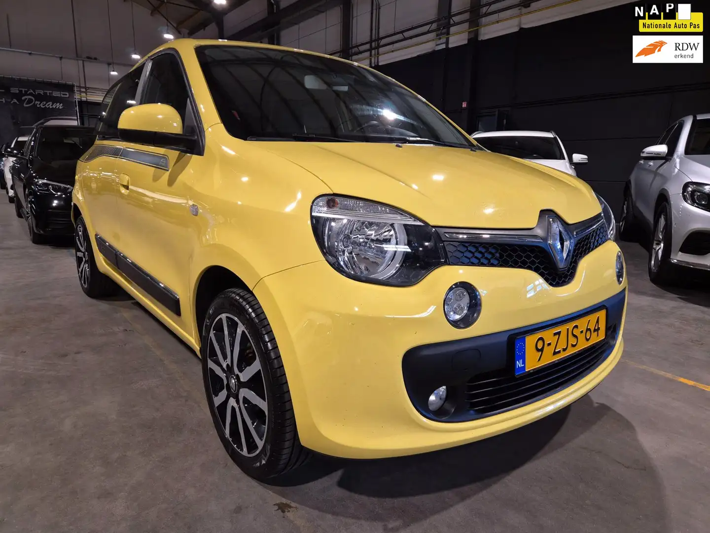 Renault Twingo 1.0 SCe Dynamique - Airco - Cruise Control - Elekt Geel - 1