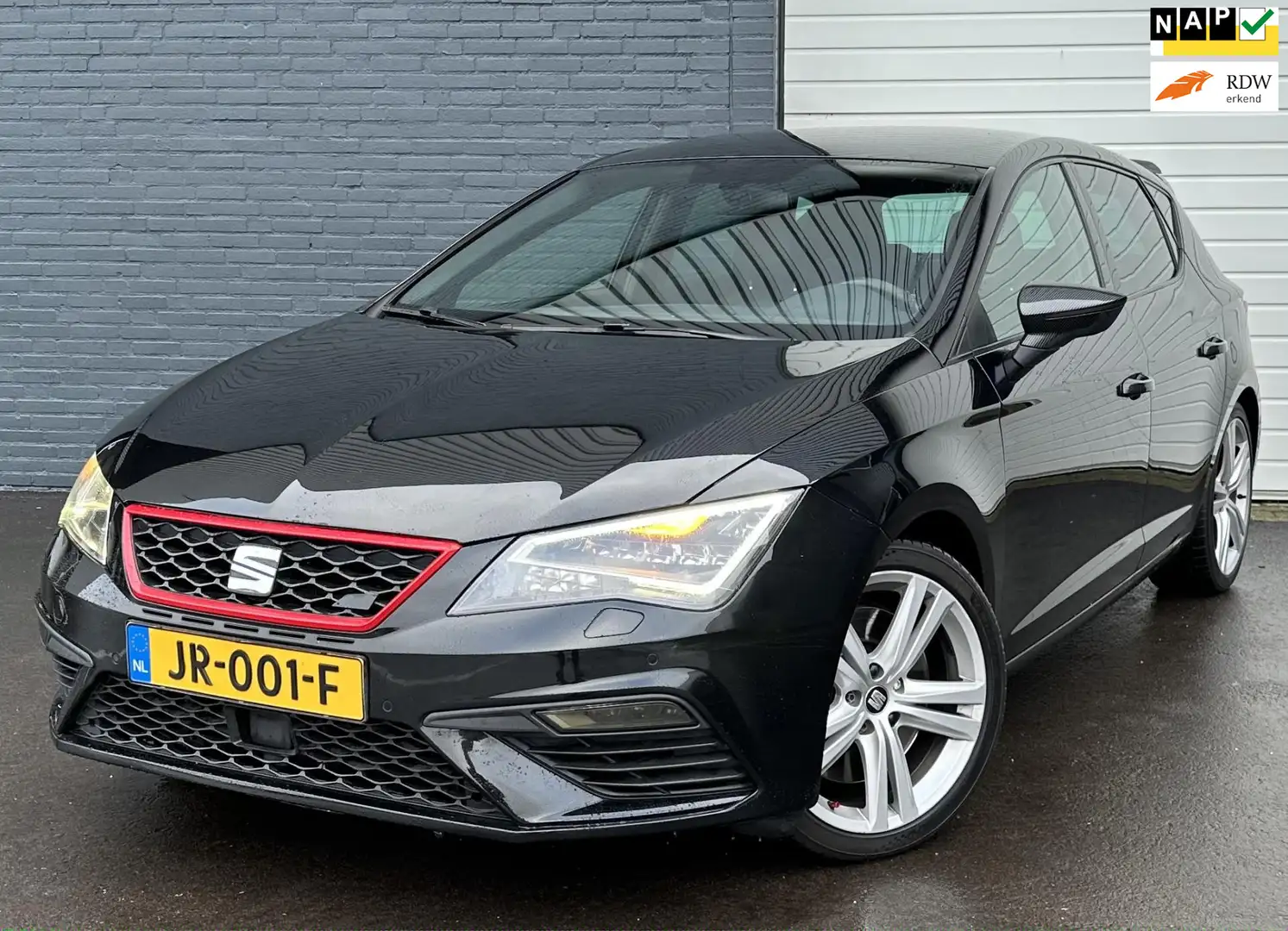 SEAT Leon 2.0 TSI Cupra 280PK LEDER/CLIMA/CRUISE/LMV Negro - 1