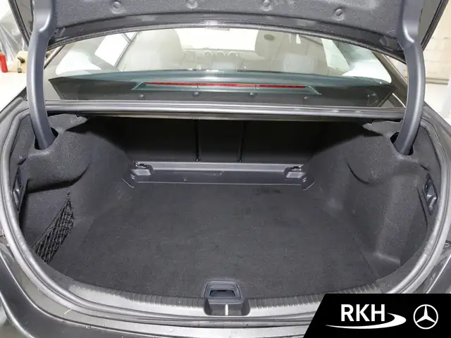 Mercedes-Benz C-Class view 15