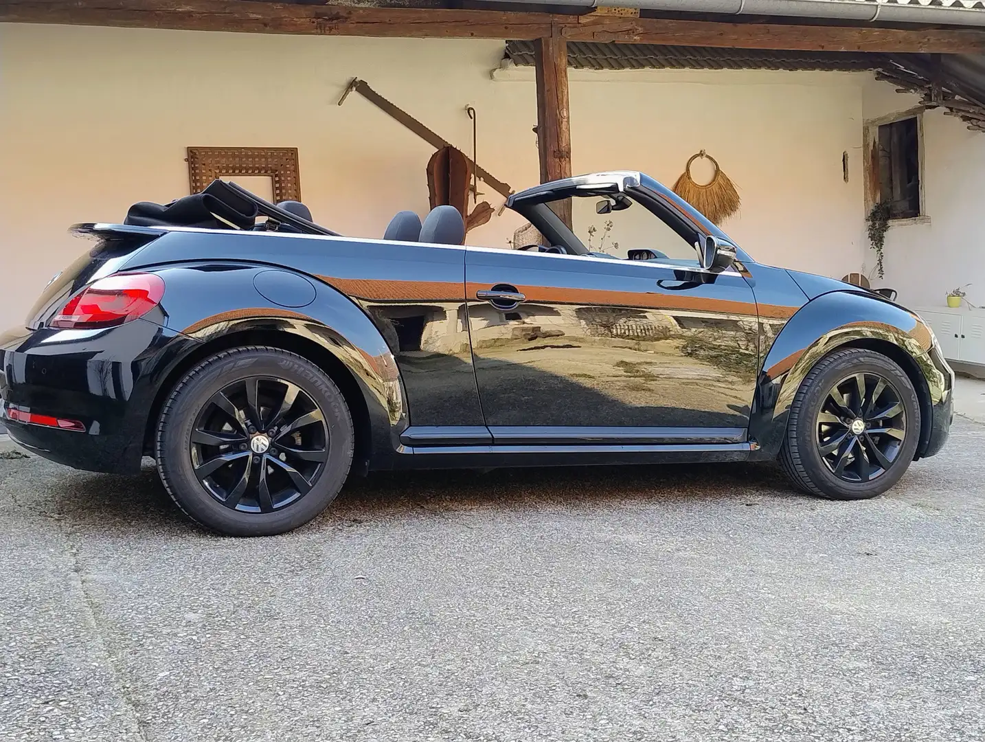 Volkswagen Beetle Beetle Cabrio 1,2 TSI Austria DSG Austria Schwarz - 1