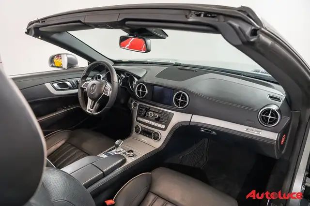 Mercedes-Benz SL view 12