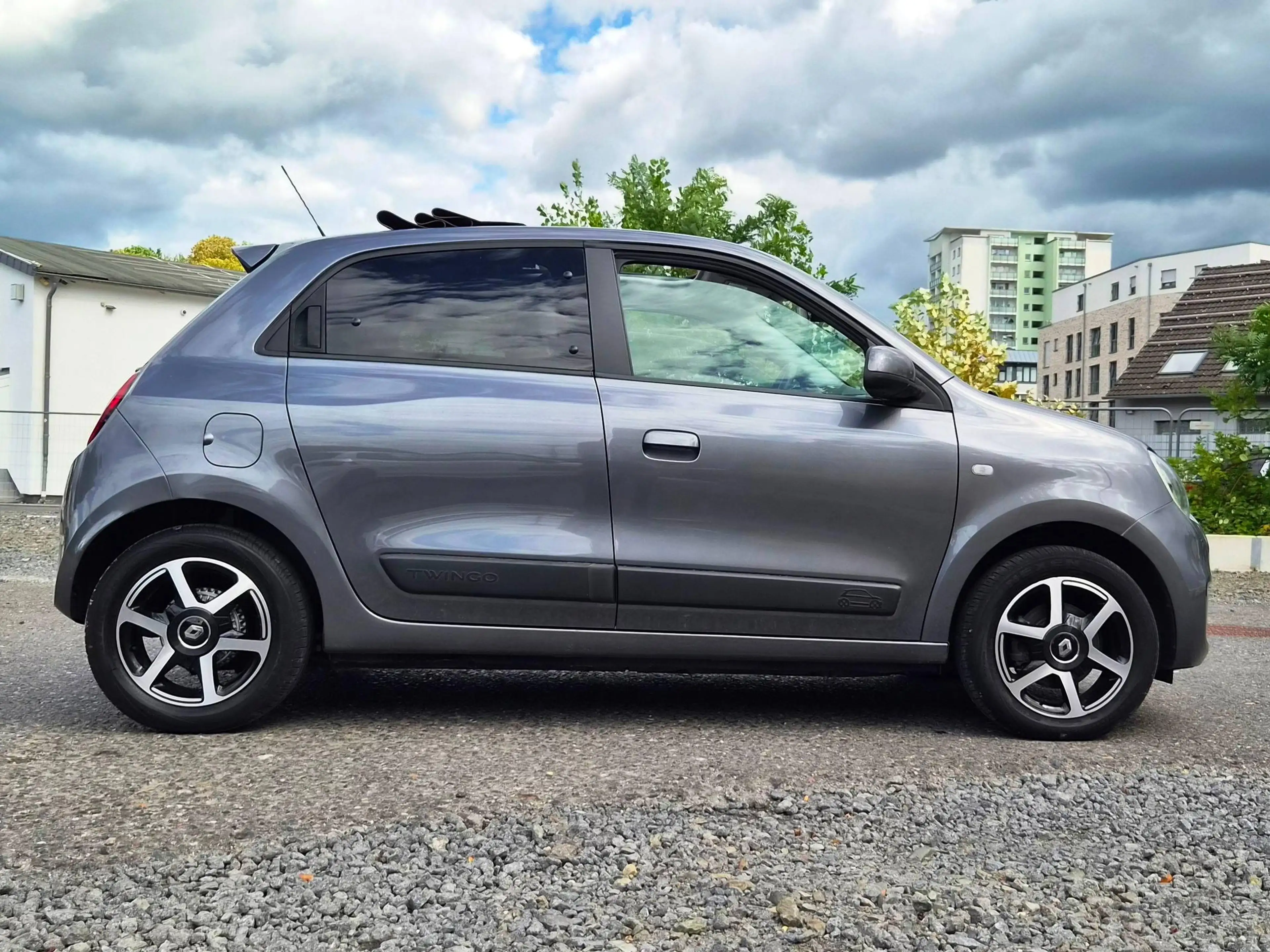 Renault Twingo Limited/39000km/Faltdach/Alufelgen/Winterreifen/Einparkhilfe/Finanzierung ab 6,99%/Euro6 — photo 4
