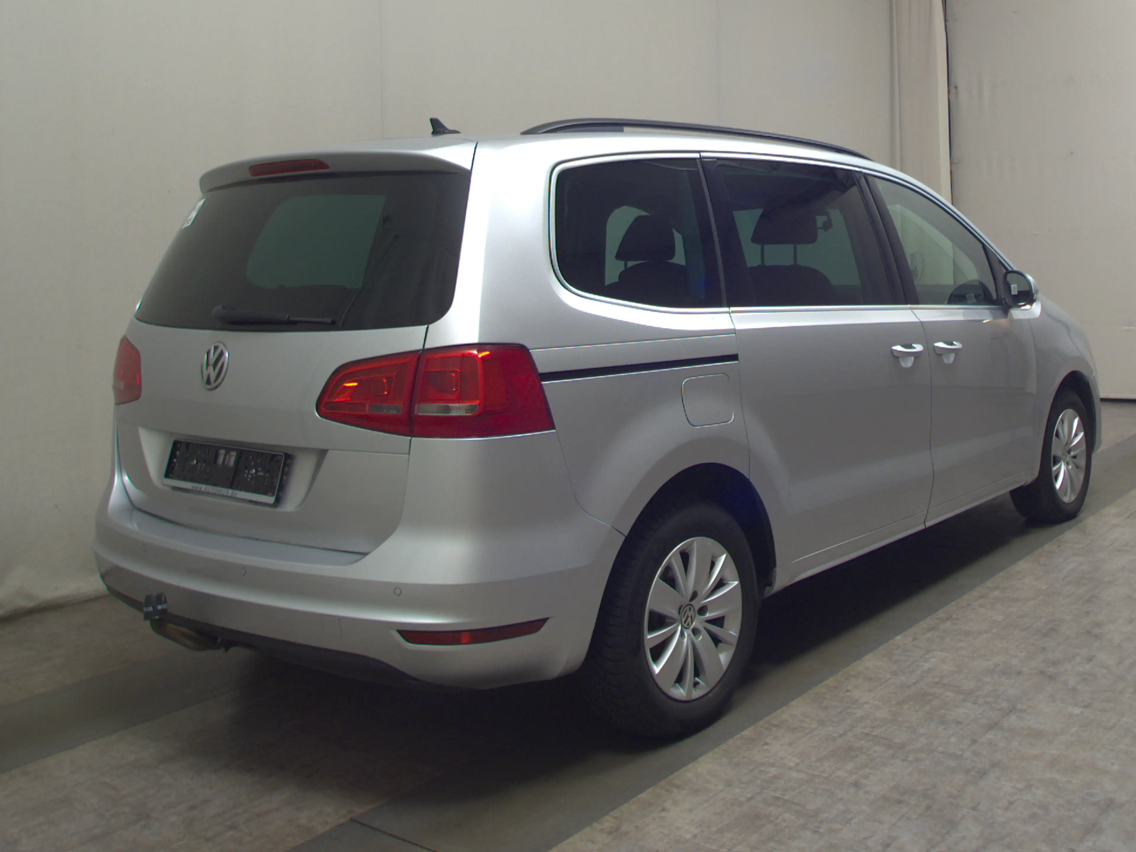 Volkswagen Sharan 2.0 TDI Comf. 7-Sitze Navi Shz — photo 4