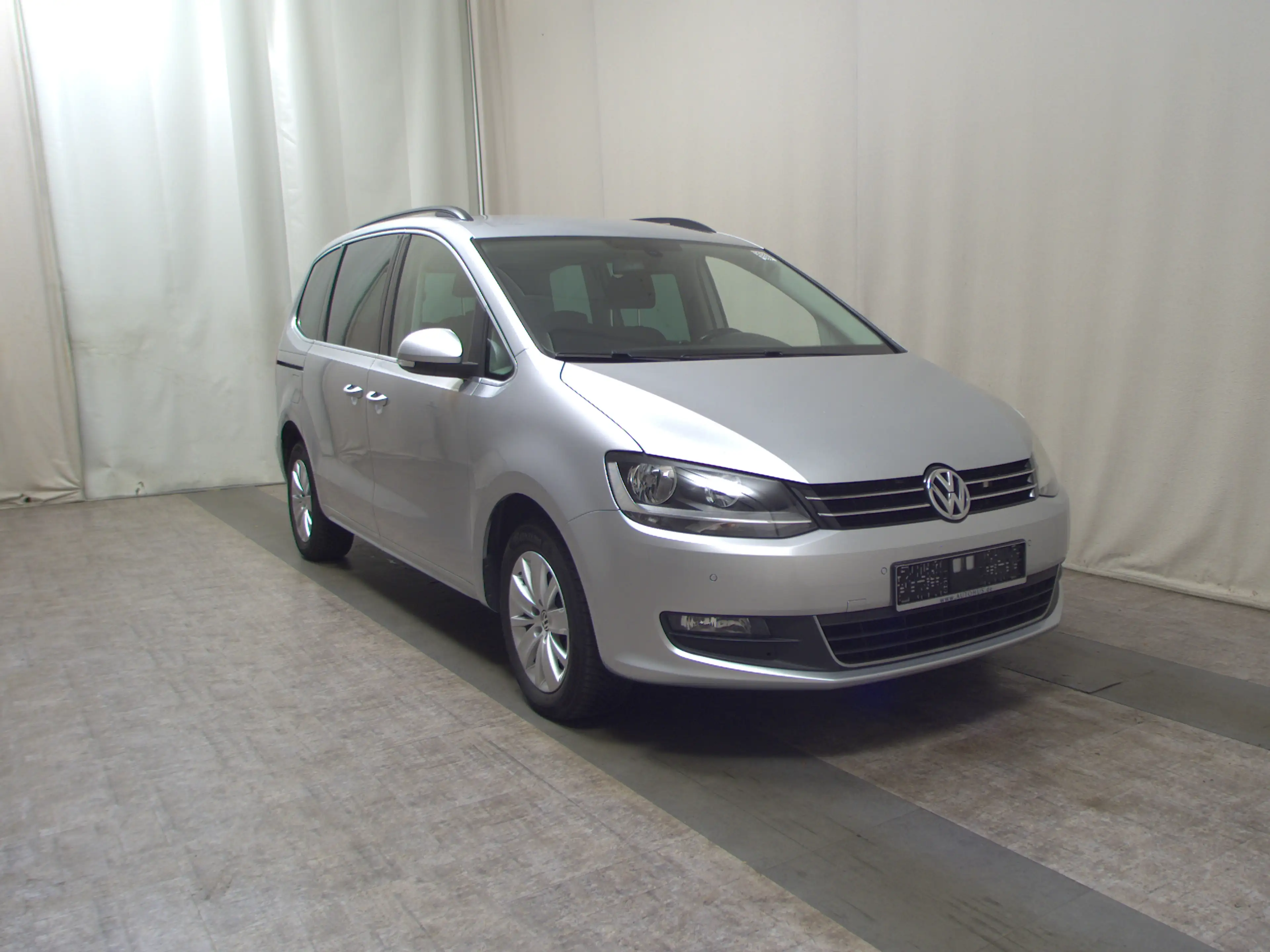 Volkswagen Sharan 2.0 TDI Comf. 7-Sitze Navi Shz — photo 3