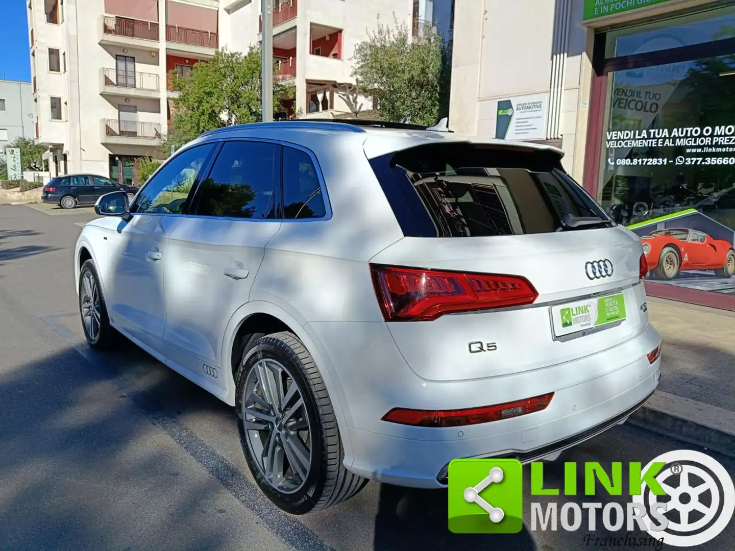 Audi Q5 2.0 TDI 190 CV quattro S tronic S line plus Blanc - 2