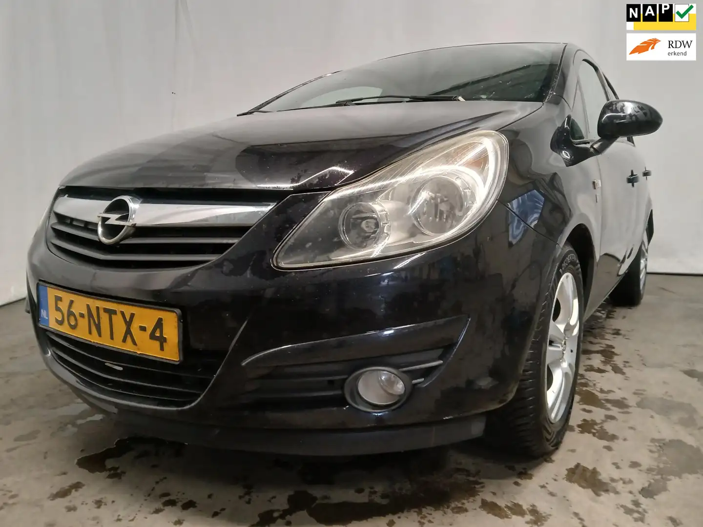 Opel Corsa 1.3 CDTi EcoFlex S/S '111' Edition SCHADEAUTO!!! Zwart - 1