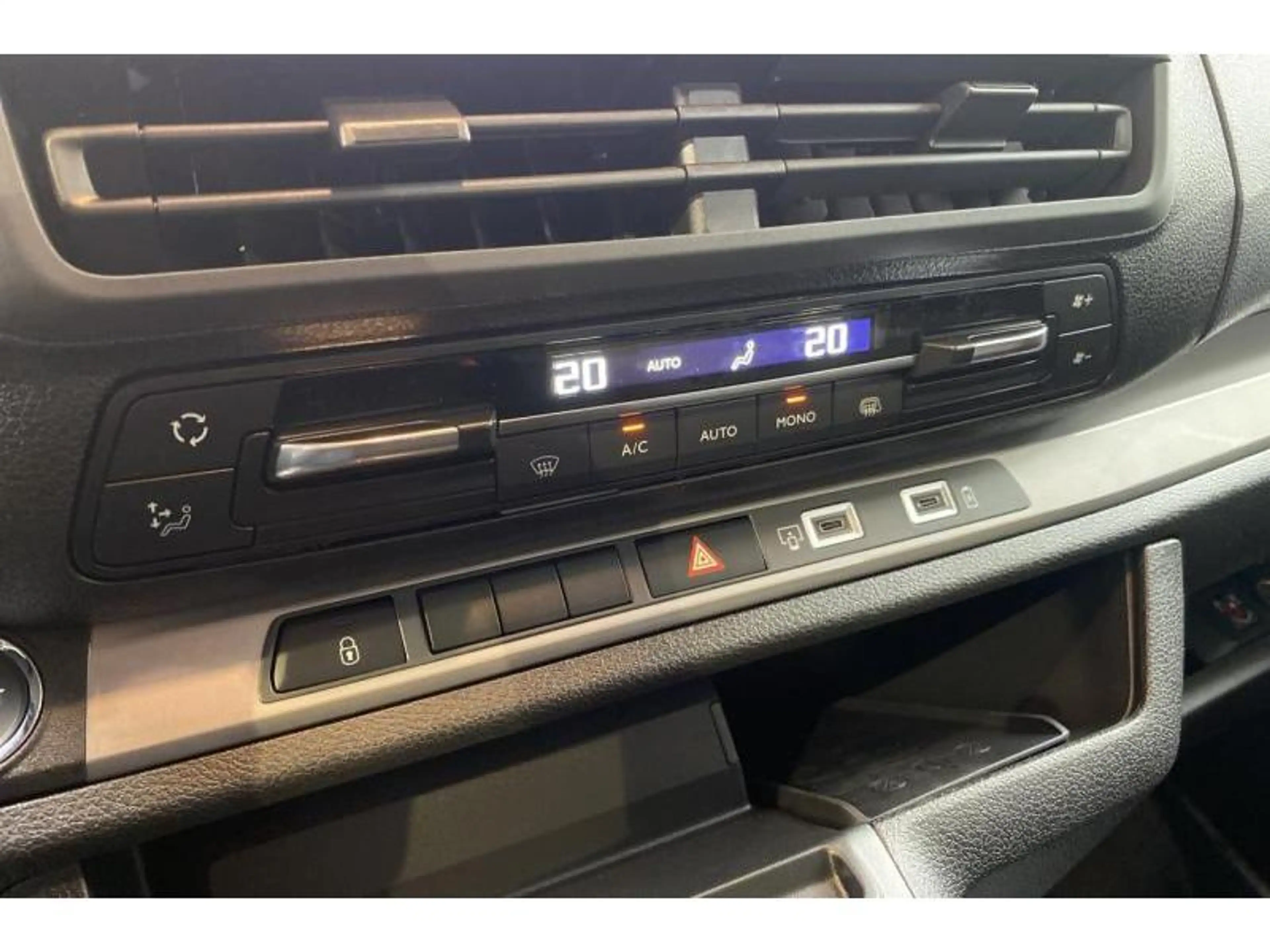 Peugeot Expert IV Premium DOUBLE CABINE 5places! — photo 15