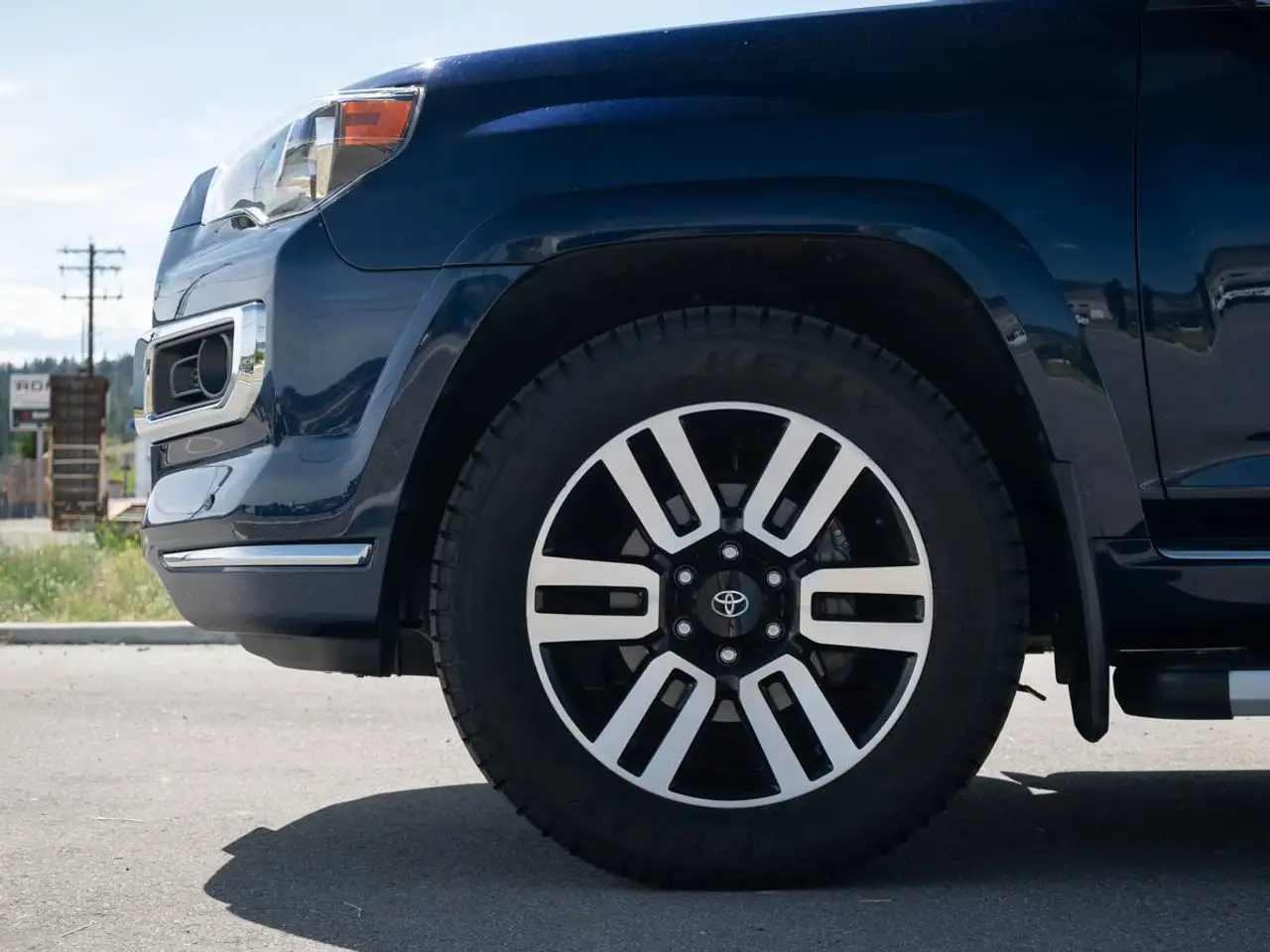 Toyota 4-Runner photo Toyota 4-Runner