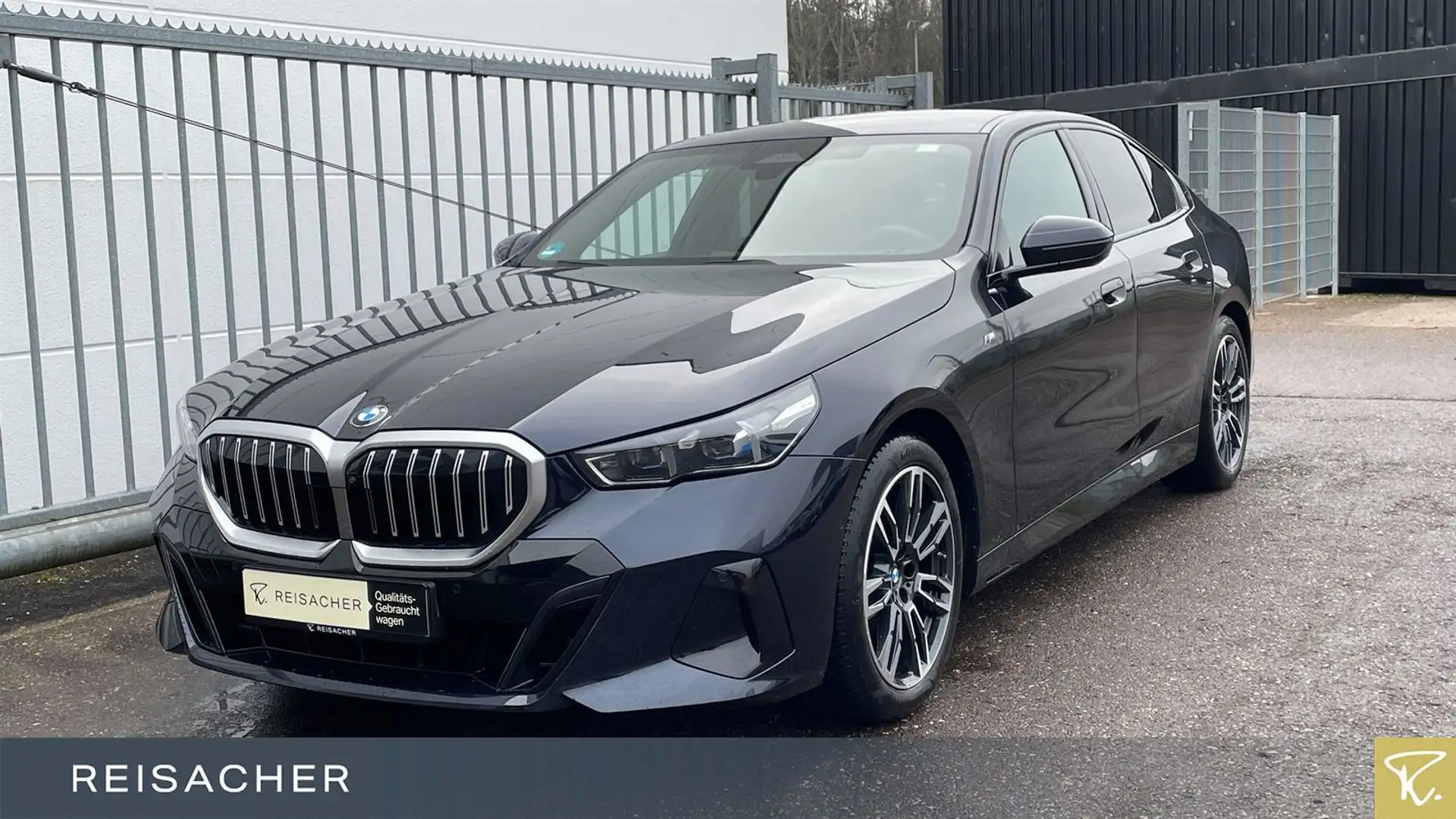 BMW 520 d Lim M-Sport AHK ACC HUD Park+ H/K adLED Nero - 1