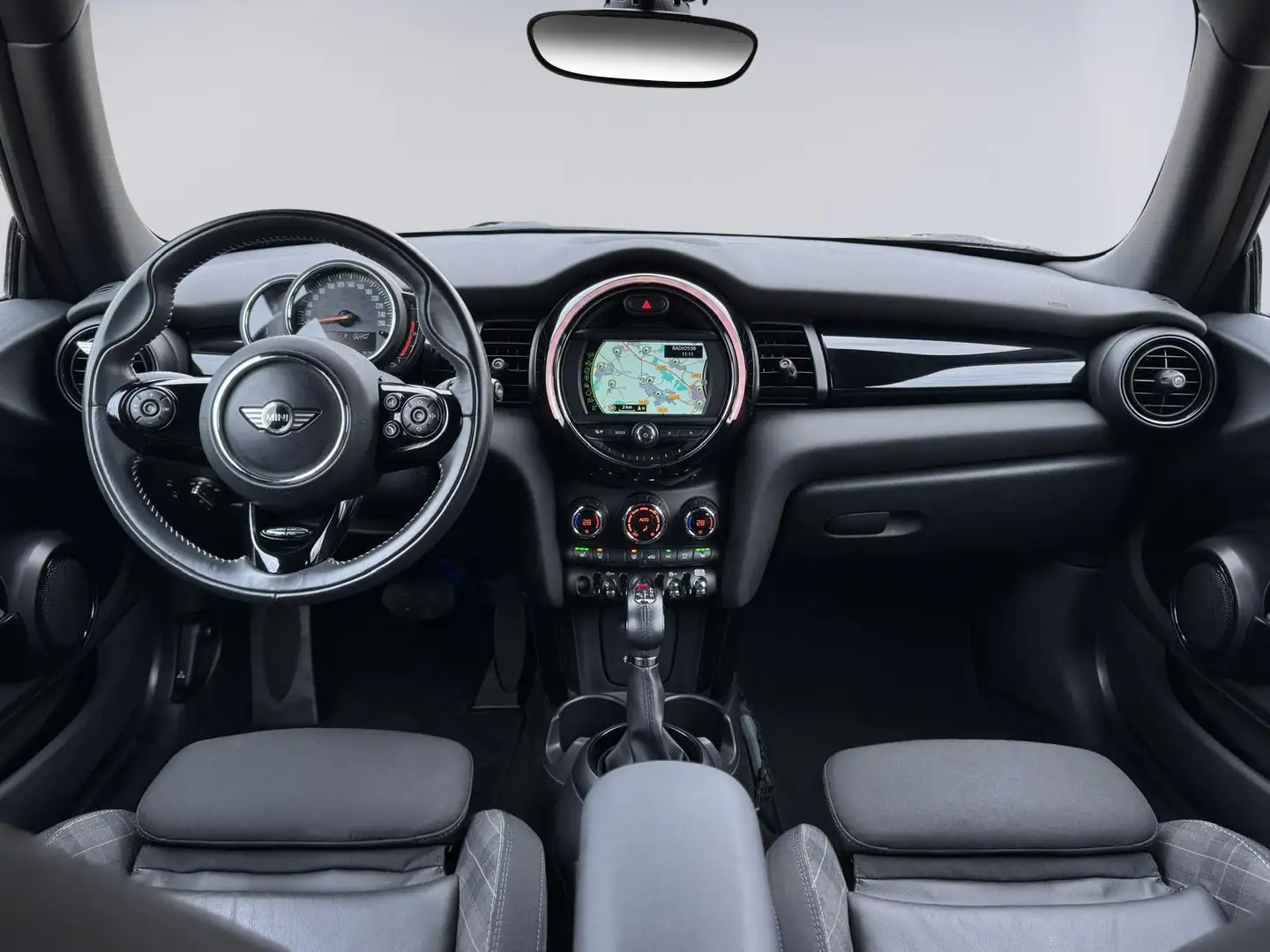 MINI Cooper Mini 1.5 AUTOMAAT Chili Business, 25000 km, naviga Verde - 2