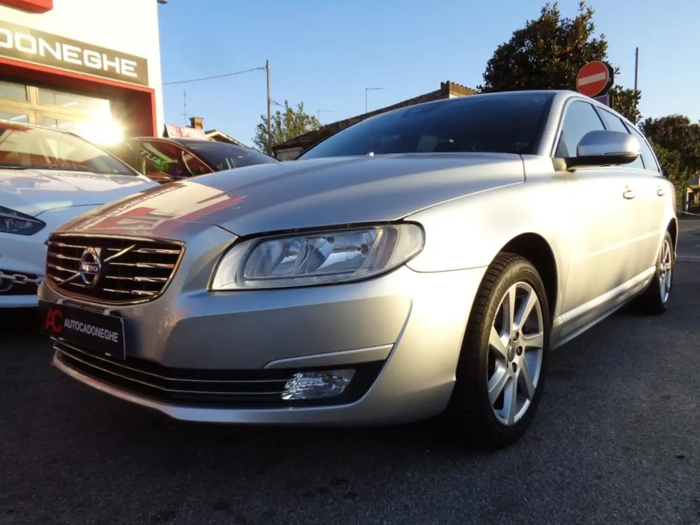 Volvo V70 2.0 D4 PREZZO VALIDO FINO 06.12,km certific. VOLVO Argento - 2