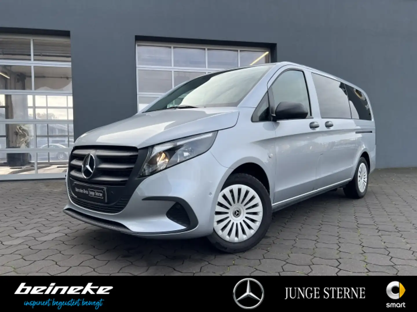 Mercedes-Benz Vito Vito 116 CDI Tourer PRO Lang Autom+Nav+9Sitz+KAM Silber - 2