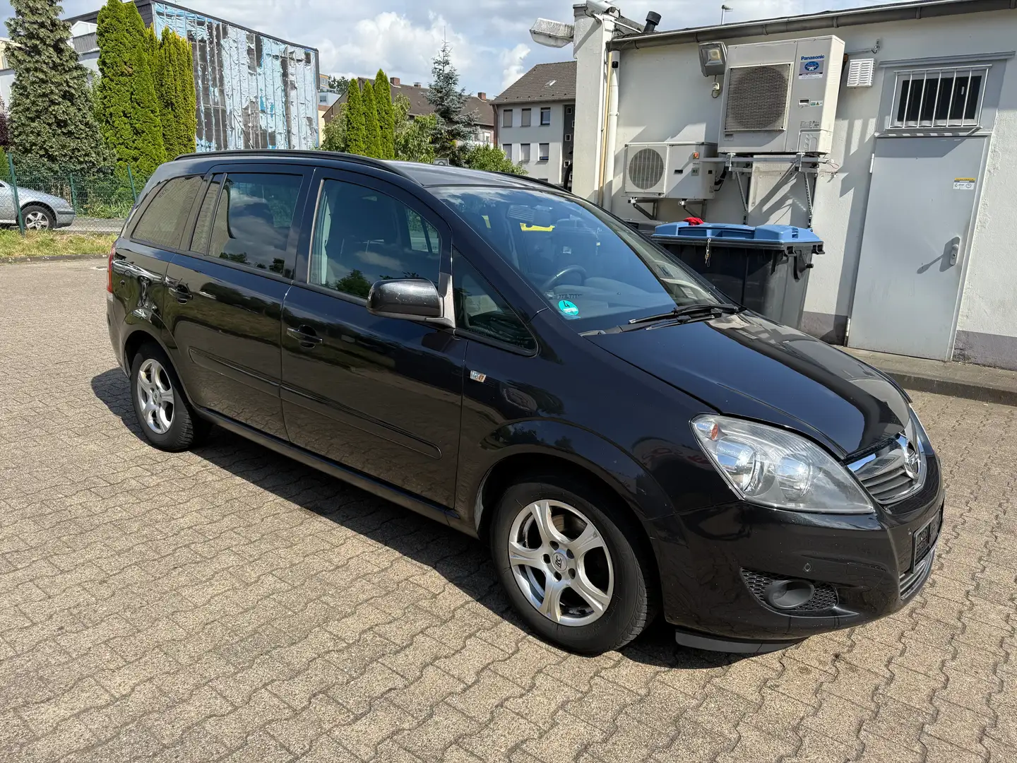 Opel Zafira Family*1.8*Klima*7 Sitzer*1.HAND Black - 2