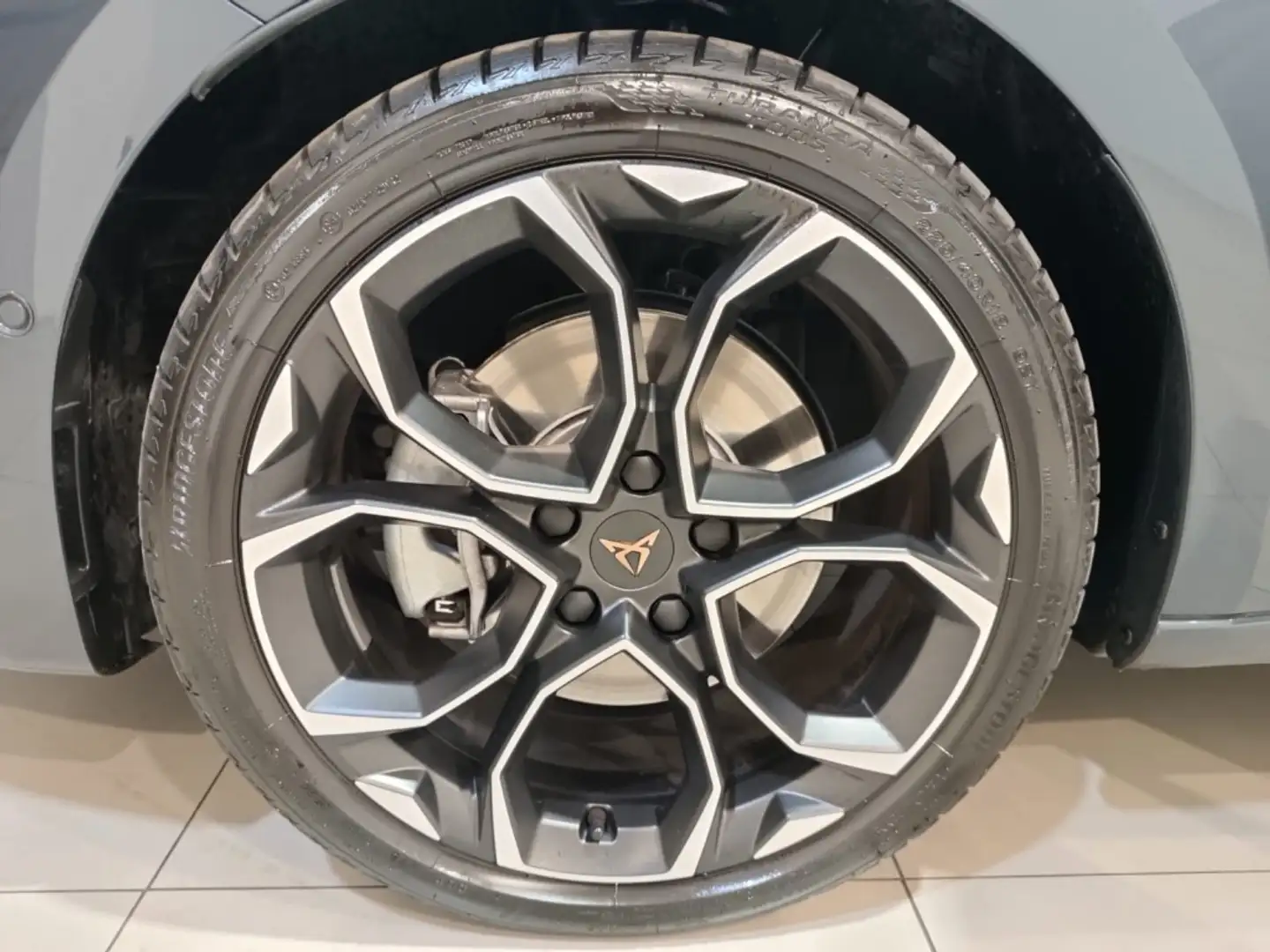 CUPRA Leon 1.5 TSI e-Hybrid 150kW DSG Gris - 2