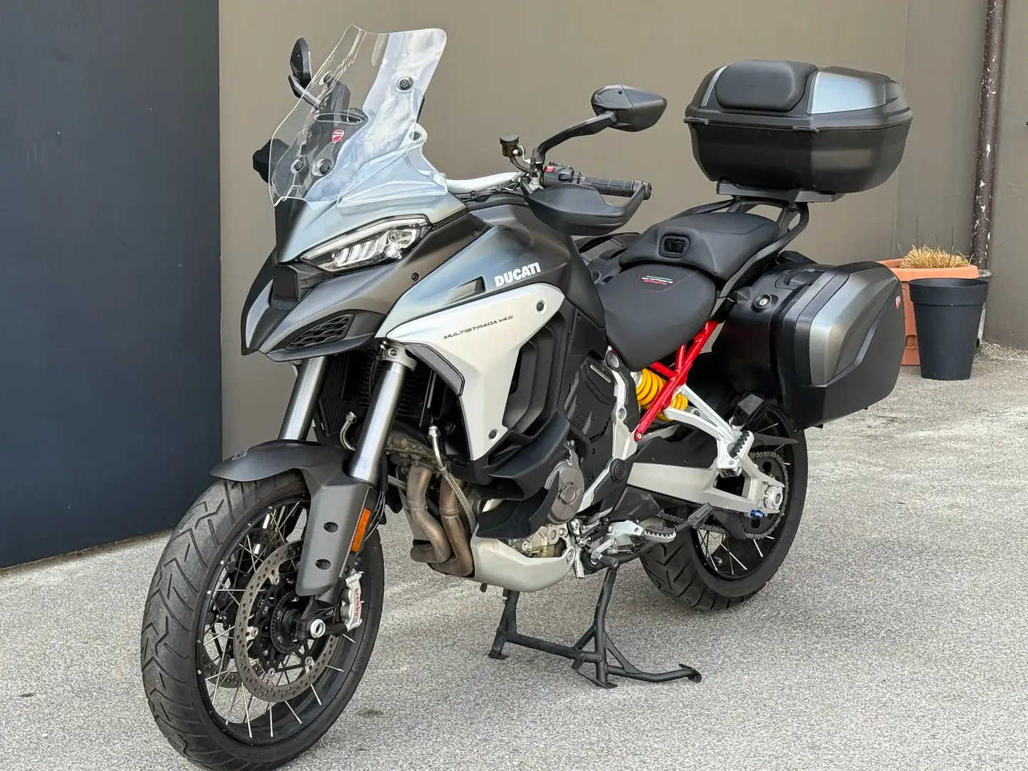 Ducati Multistrada V4 S Radar-Scarico Akr-Tris borse -Manopole sedili risc Gris - 2