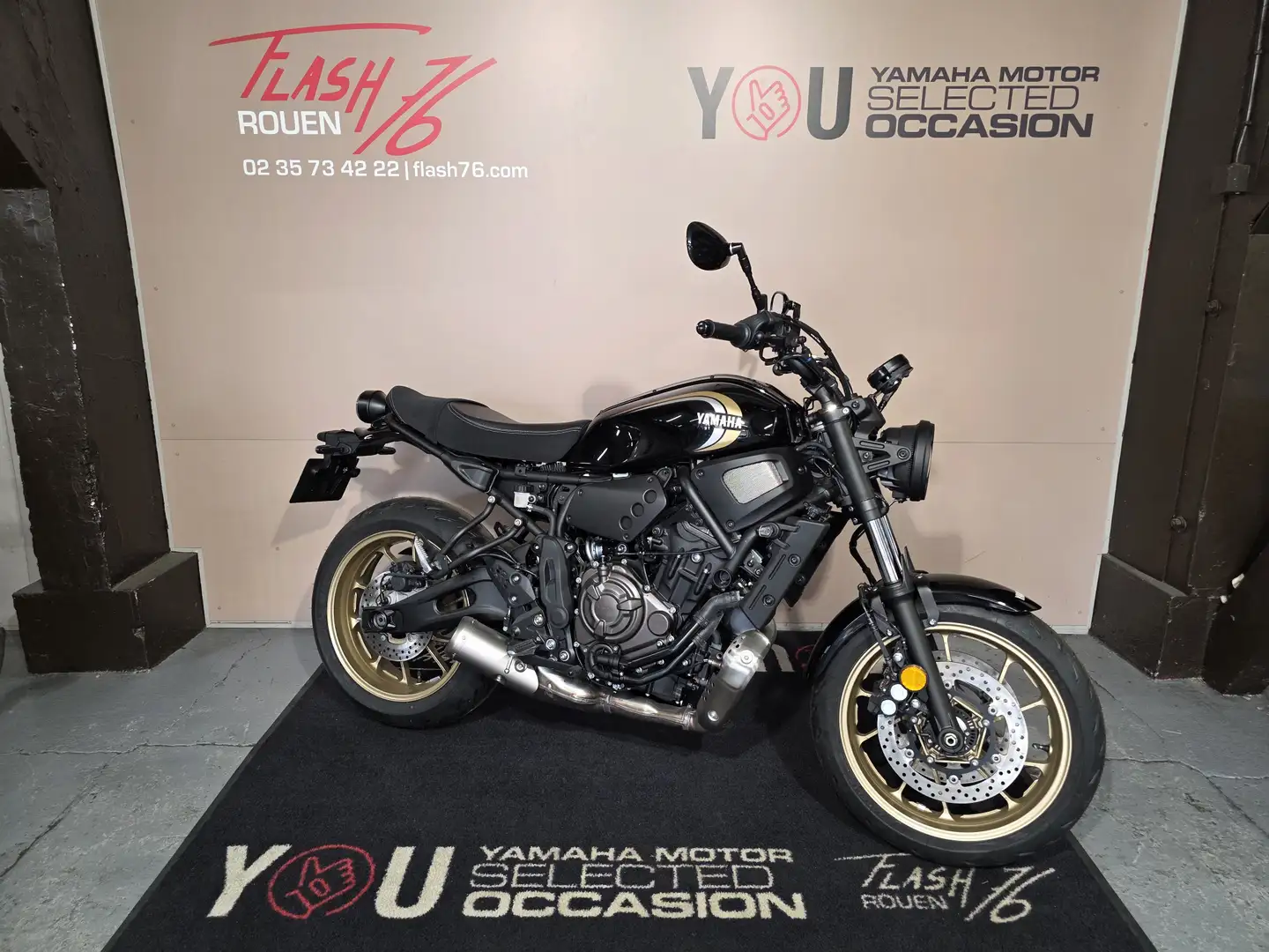 Yamaha XSR 700 Noir - 1