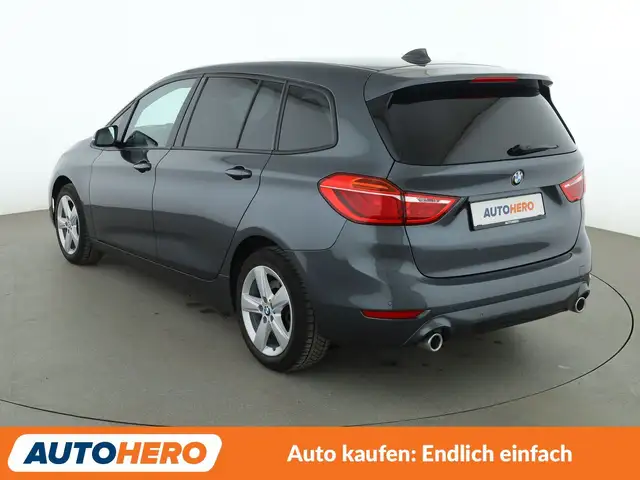 BMW 2 Series view 4
