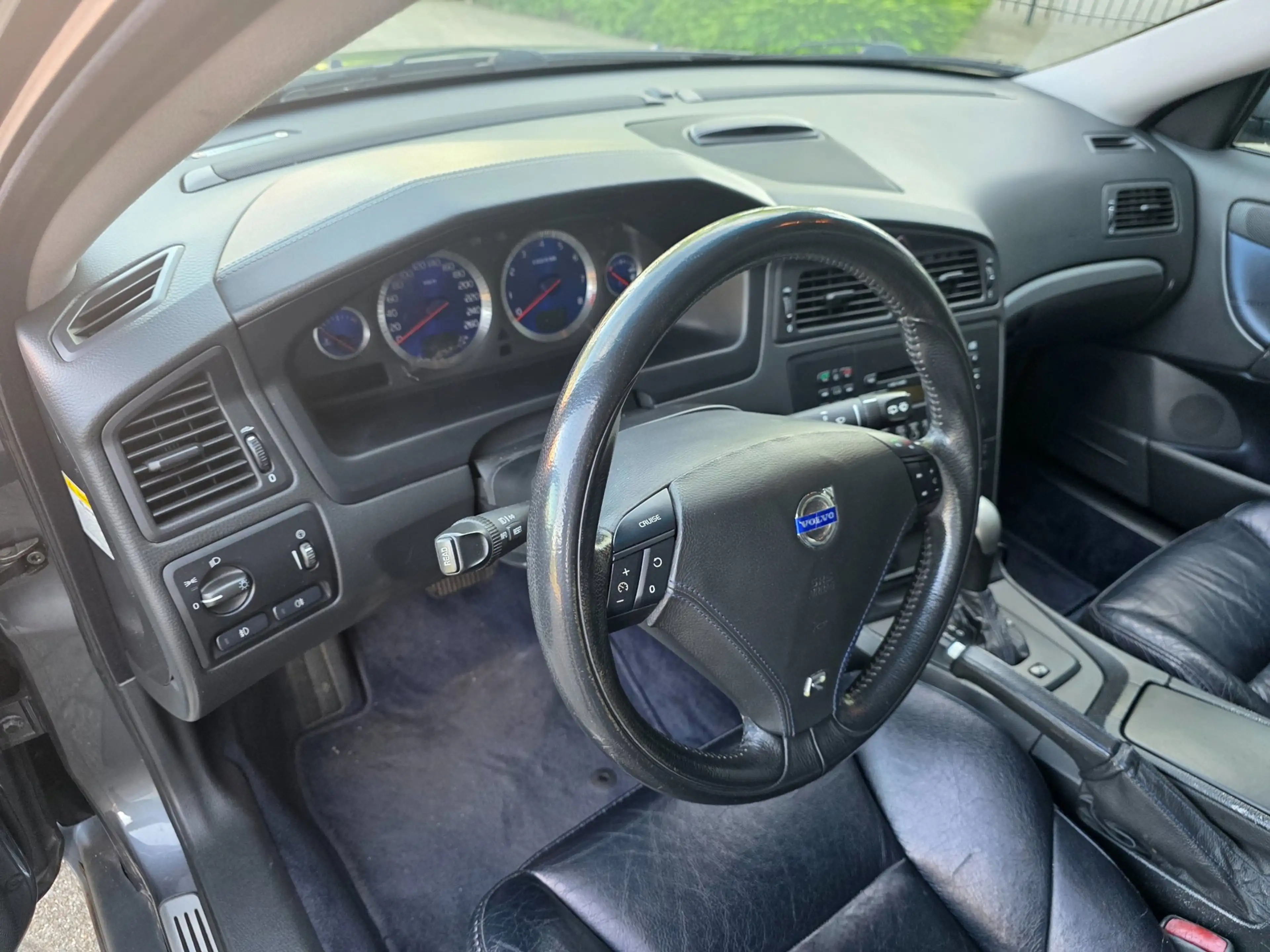 Volvo V70 2.5 R Geartronic, motor gereviseerd, netto €, bijt — photo 5