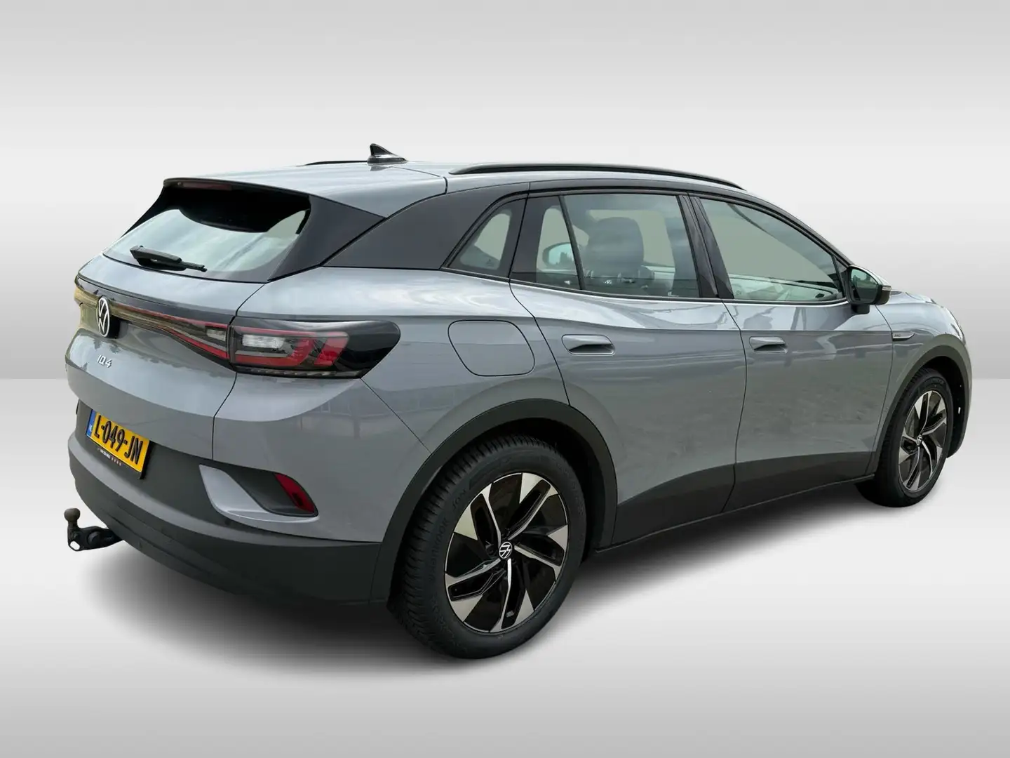 Volkswagen ID.4 Life 77 kWh / Trekhaak / Navigatie / 19'' / DAB / Grijs - 2