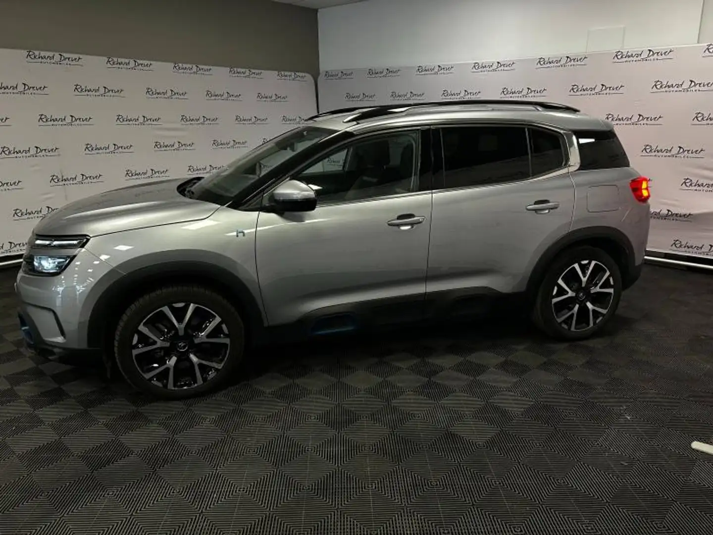 Citroen C5 Aircross Hybrid 225ch Shine e-EAT8 - 2