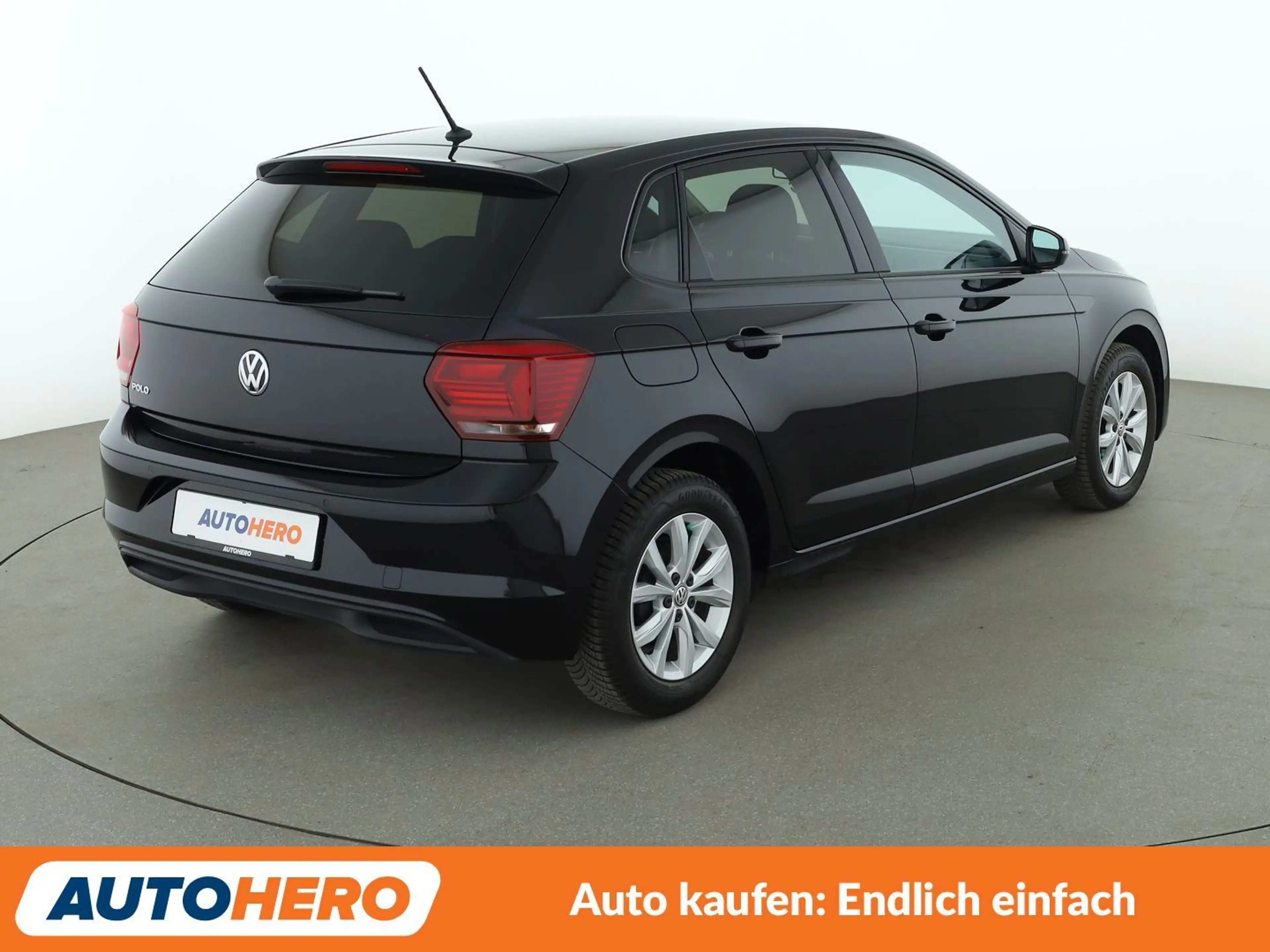 Volkswagen Polo 1.0 TSI Highline Aut.*ACC*PDC*SHZ* — photo 6