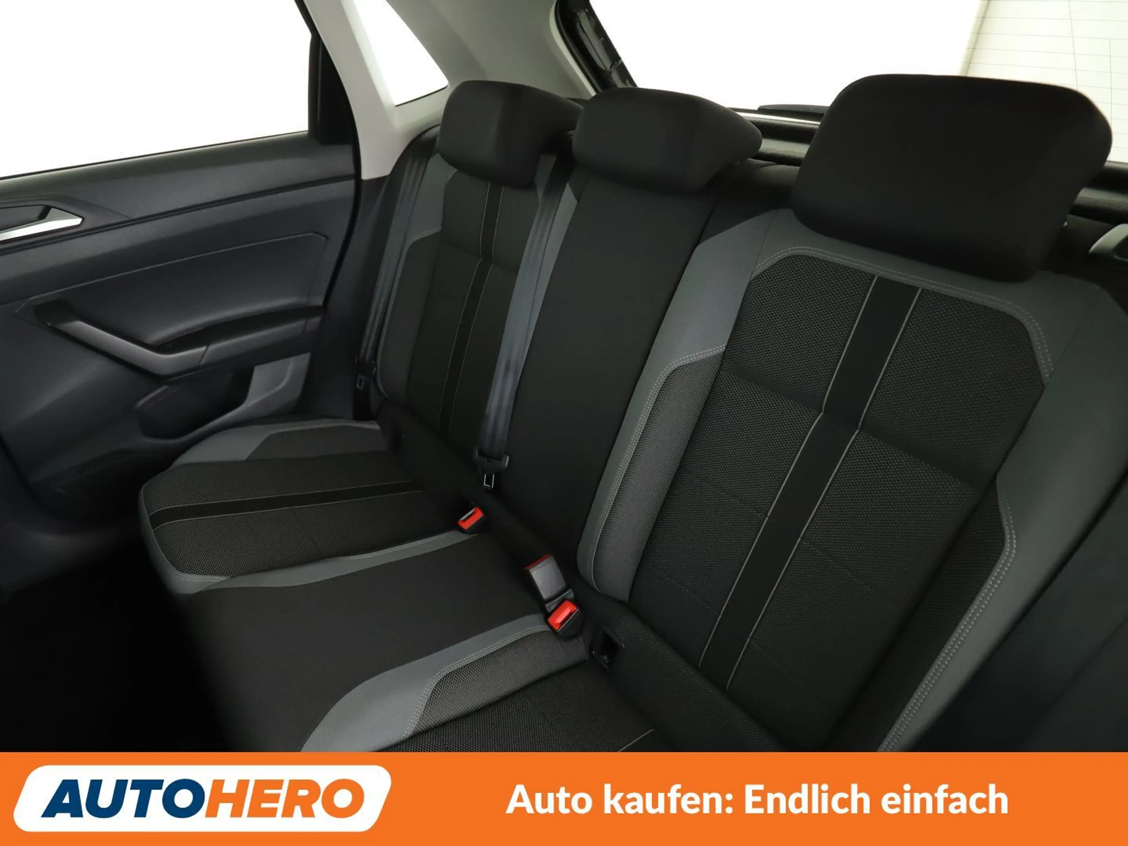 Volkswagen Polo 1.0 TSI Highline Aut.*ACC*PDC*SHZ* — photo 14
