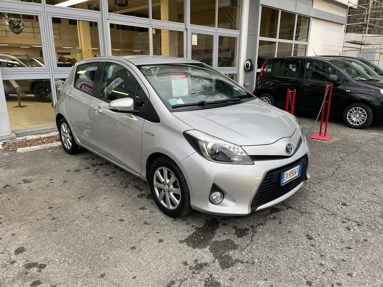 Toyota Yaris YARIS 5p 1.5 HYBRID Lounge